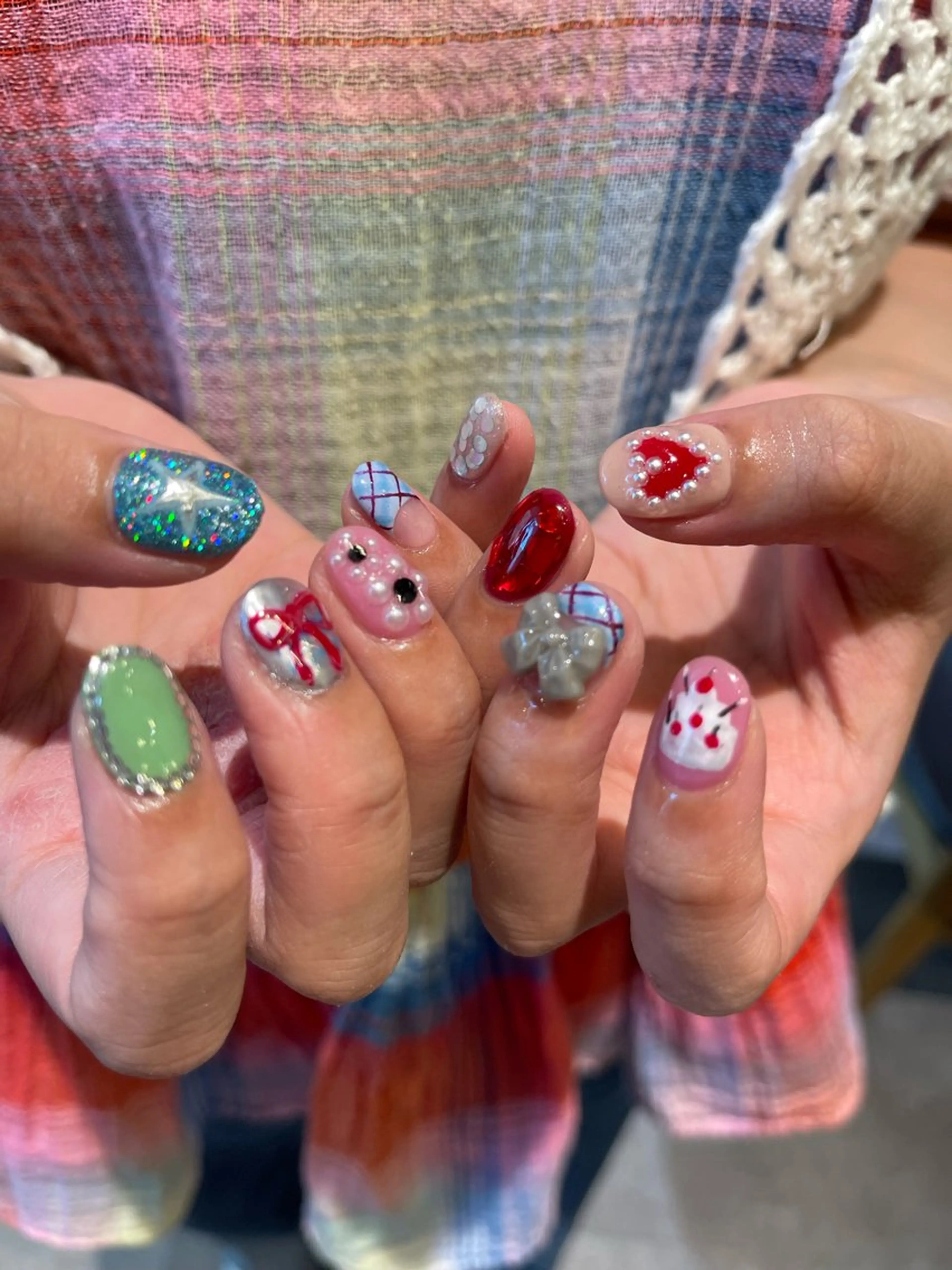 ネイル ハンドネイル Shiori・:* 💫のネイルデザイン