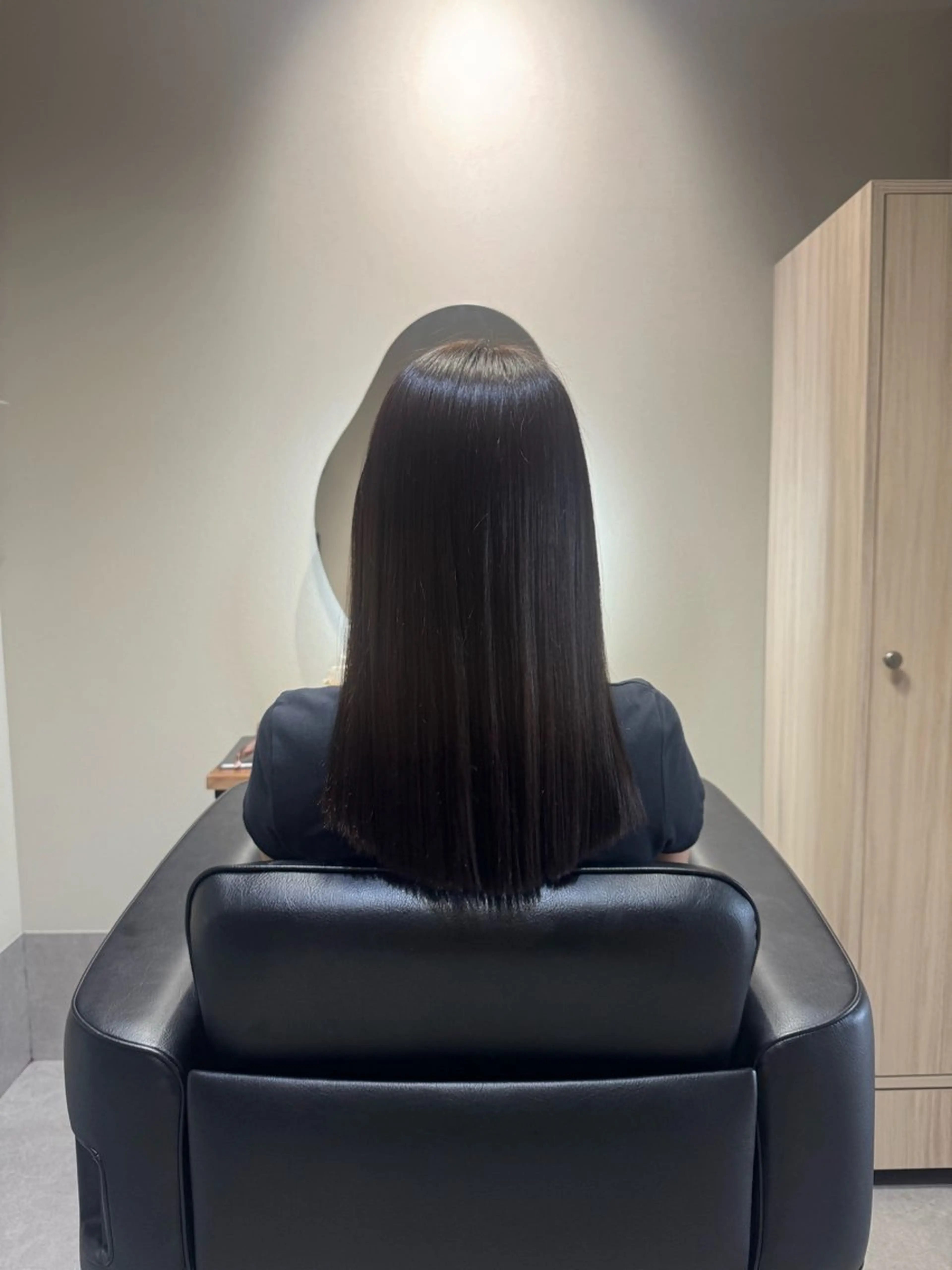 セミロング トリートメント NAVY 橋本心 縮毛矯正のヘアスタイル