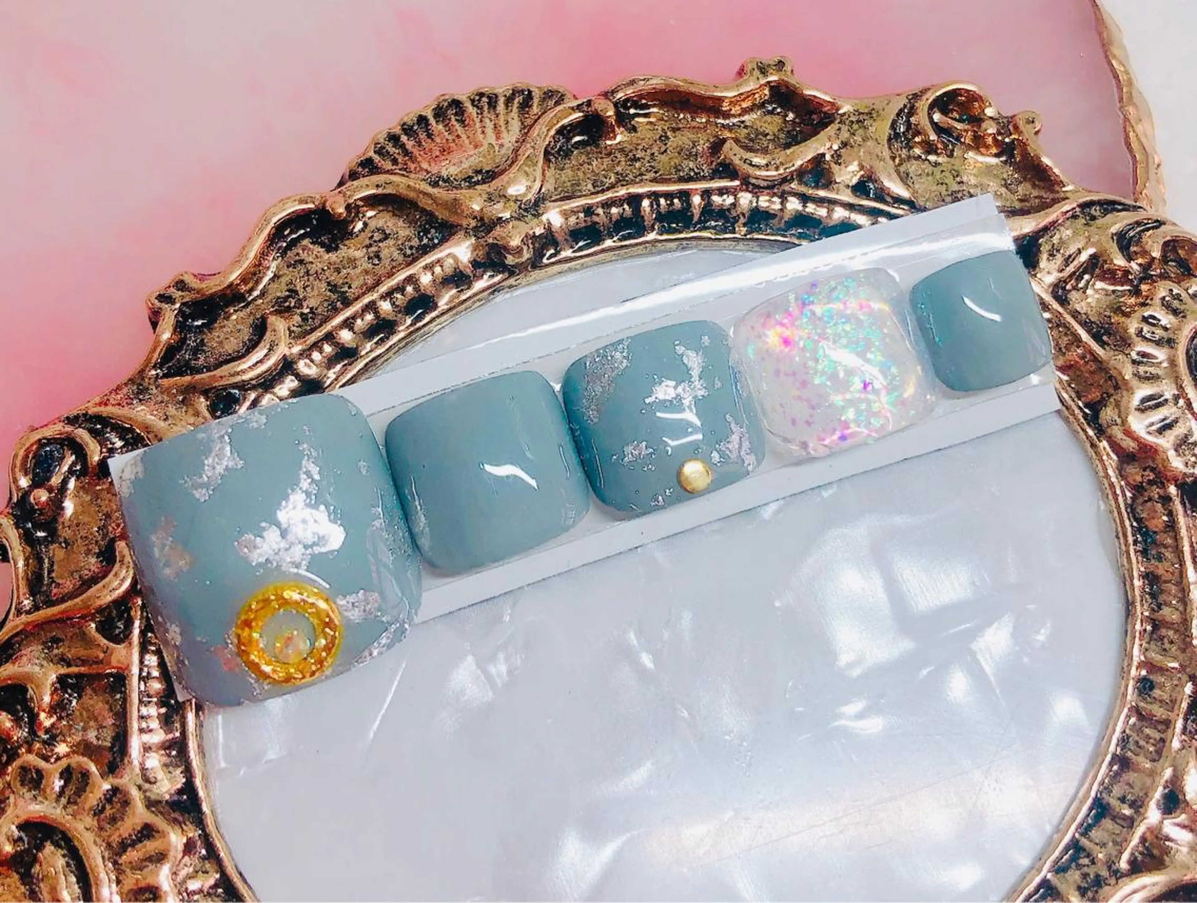 ネイル フットネイル フットネイル CROWN プライベートサロンのネイルデザイン