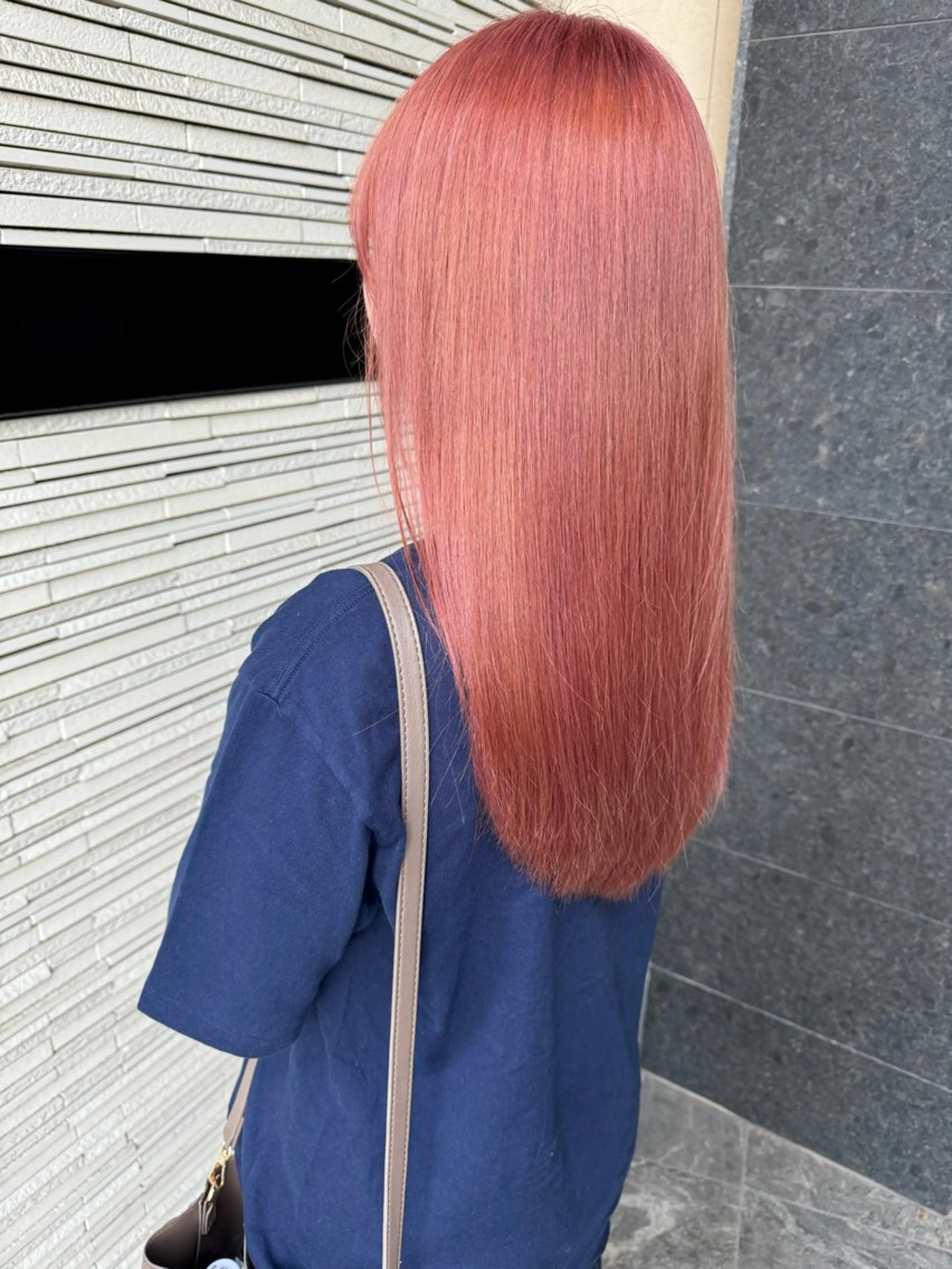 ロング 伊藤 一樹のヘアスタイル