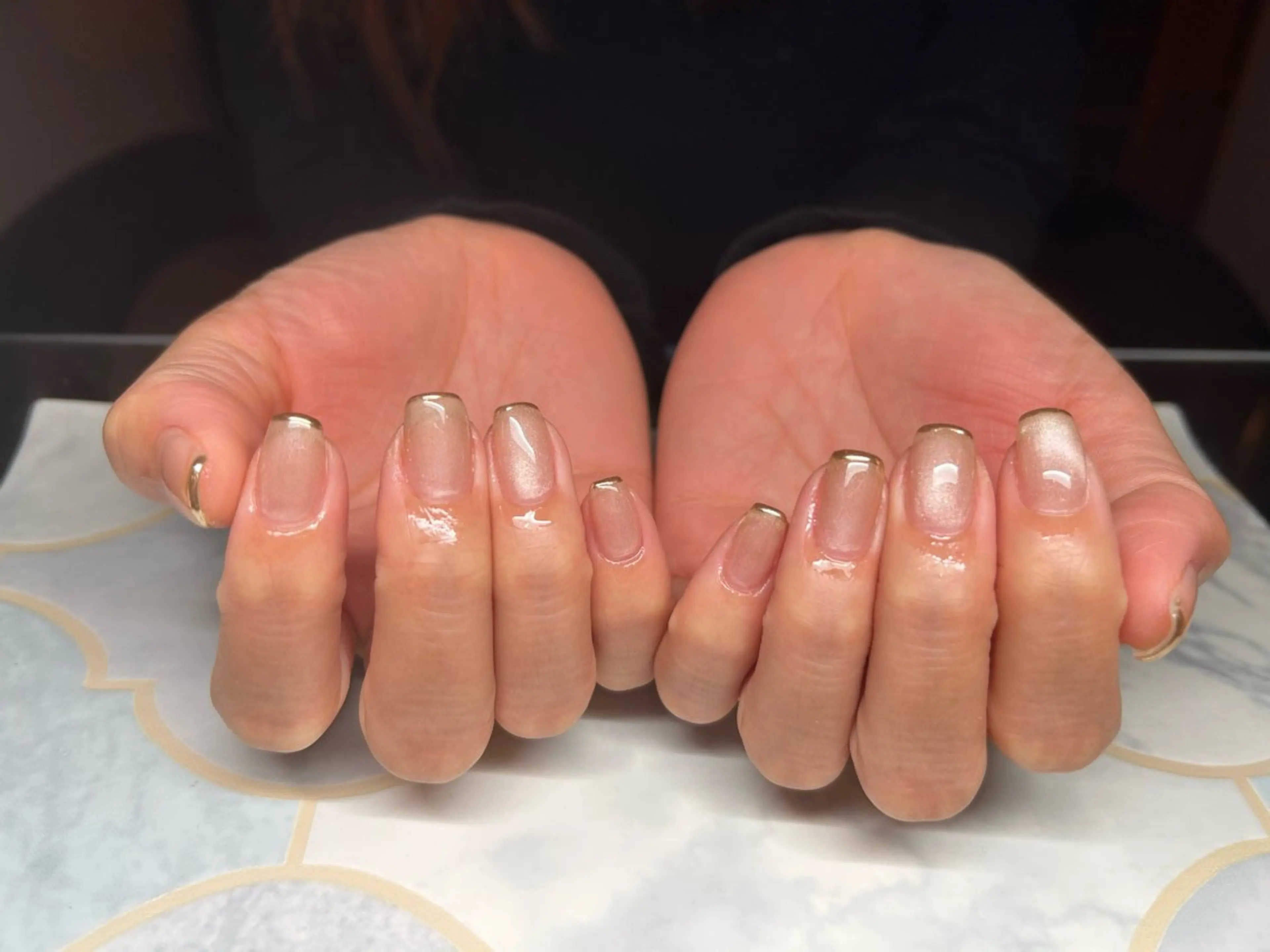 ネイル フレンチネイル マグネットネイル ミラーネイル ハンドネイル Lisa’s Salonのネイルデザイン