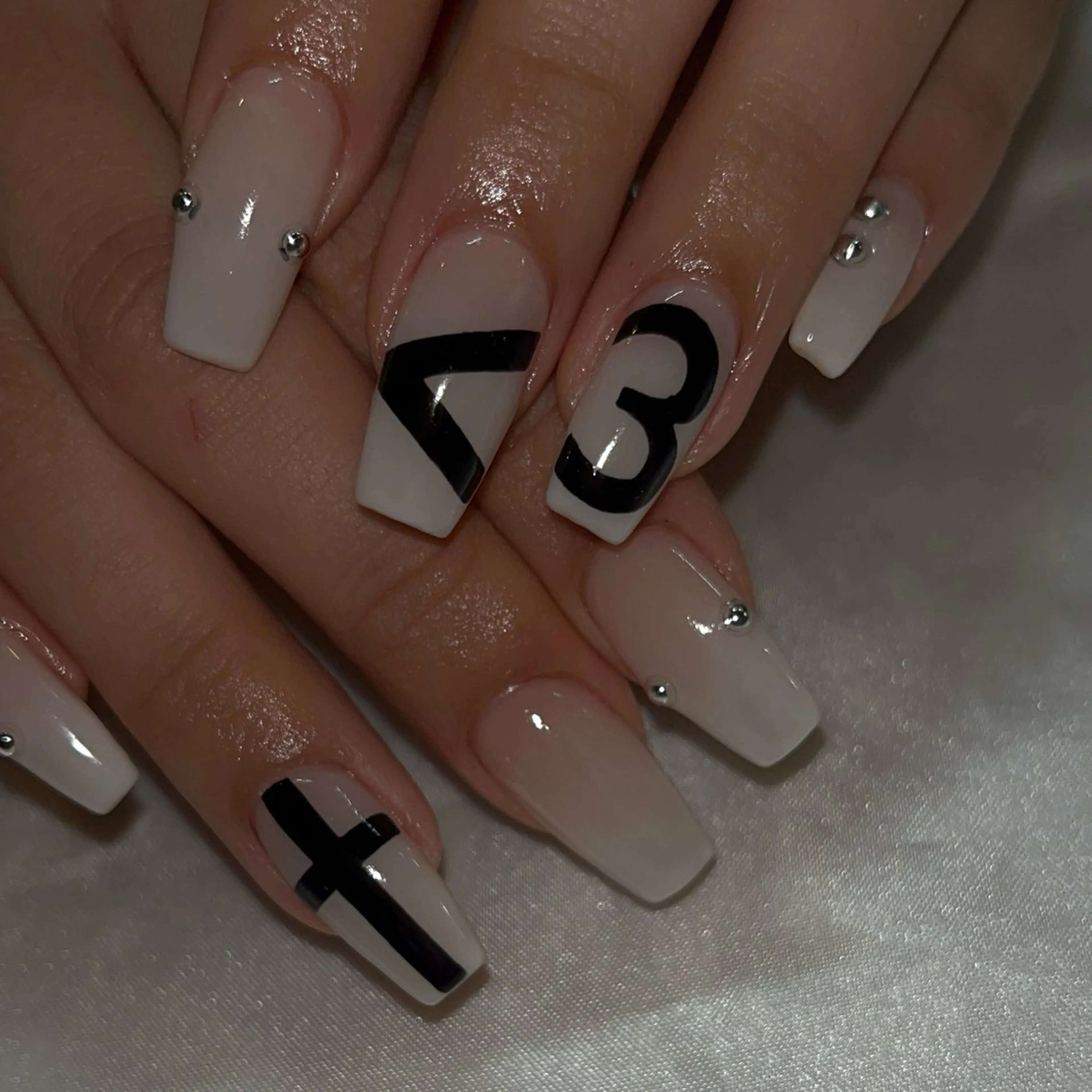 ネイル ハンドネイル SoLuna Hikariのネイルデザイン