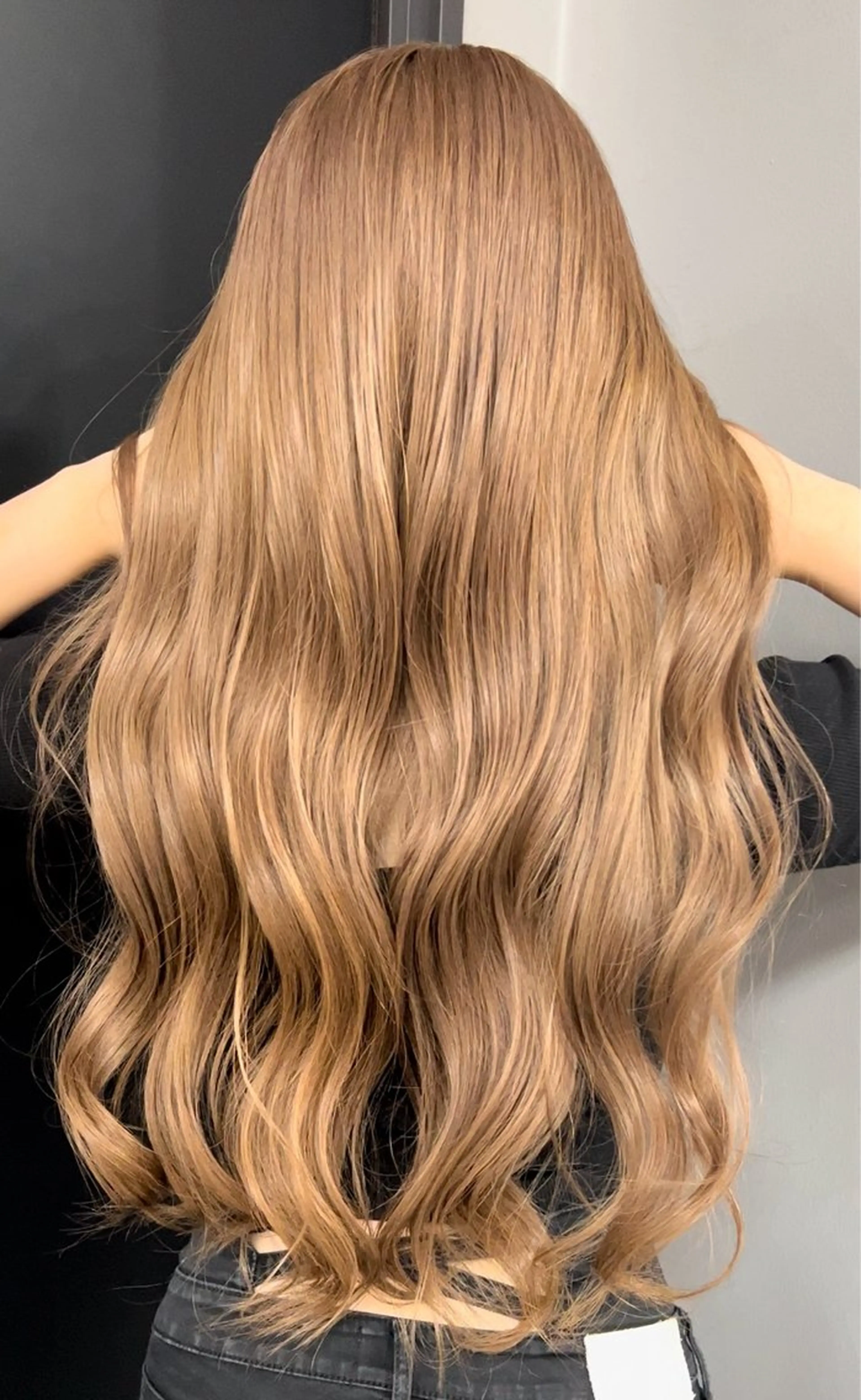 カラー GIMMICK pasha所属・蔭山 ゆきなのヘアスタイル