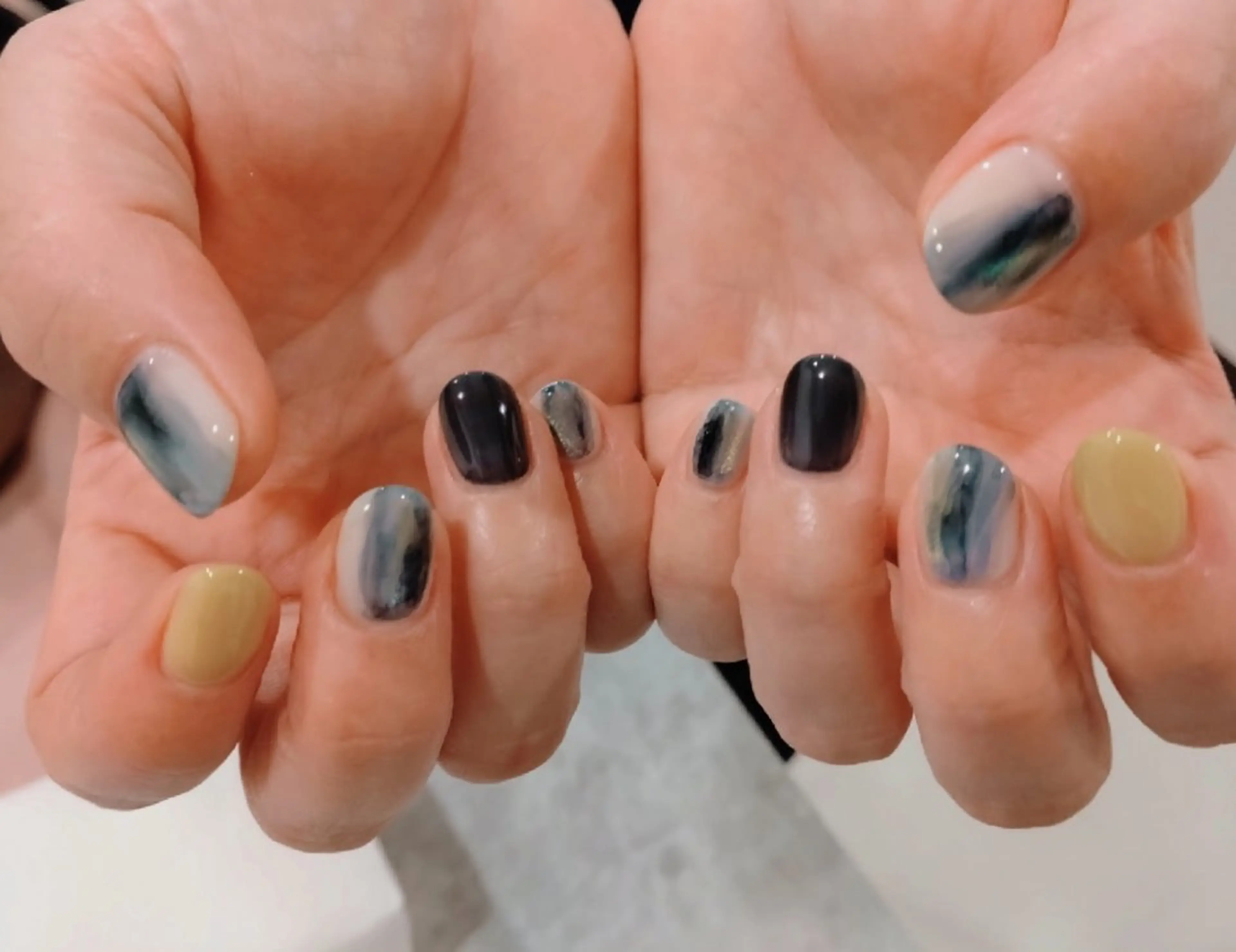 ネイル ハンドネイル nail  -es-のネイルデザイン