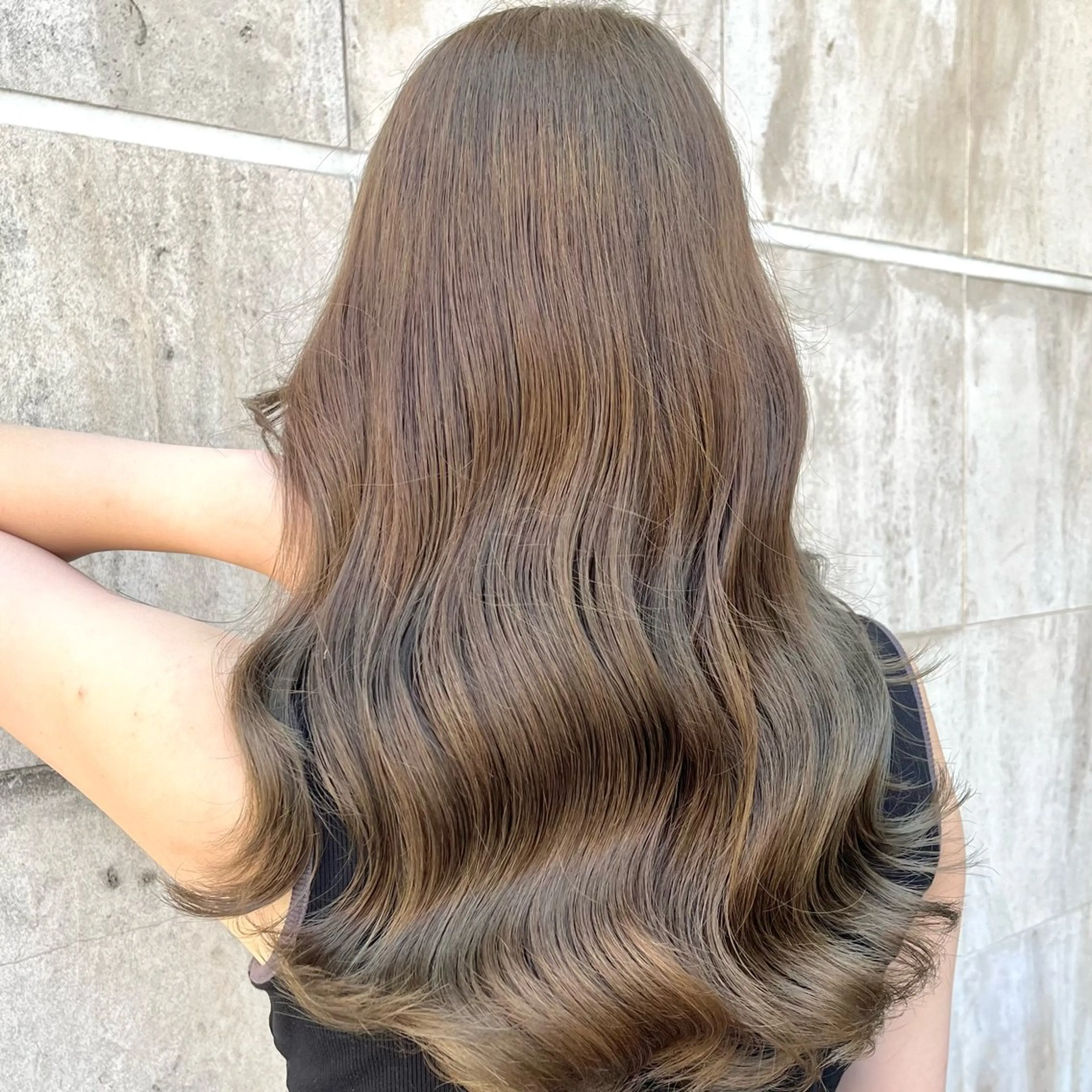 ロング カラー ベージュカラー ブリーチ ダブルカラー ヘーゼル ブリーチなしカラー カット ヘアカラー トリートメント ブリーチなし✨艶髪 カラー𓃲YAGIのヘアスタイル