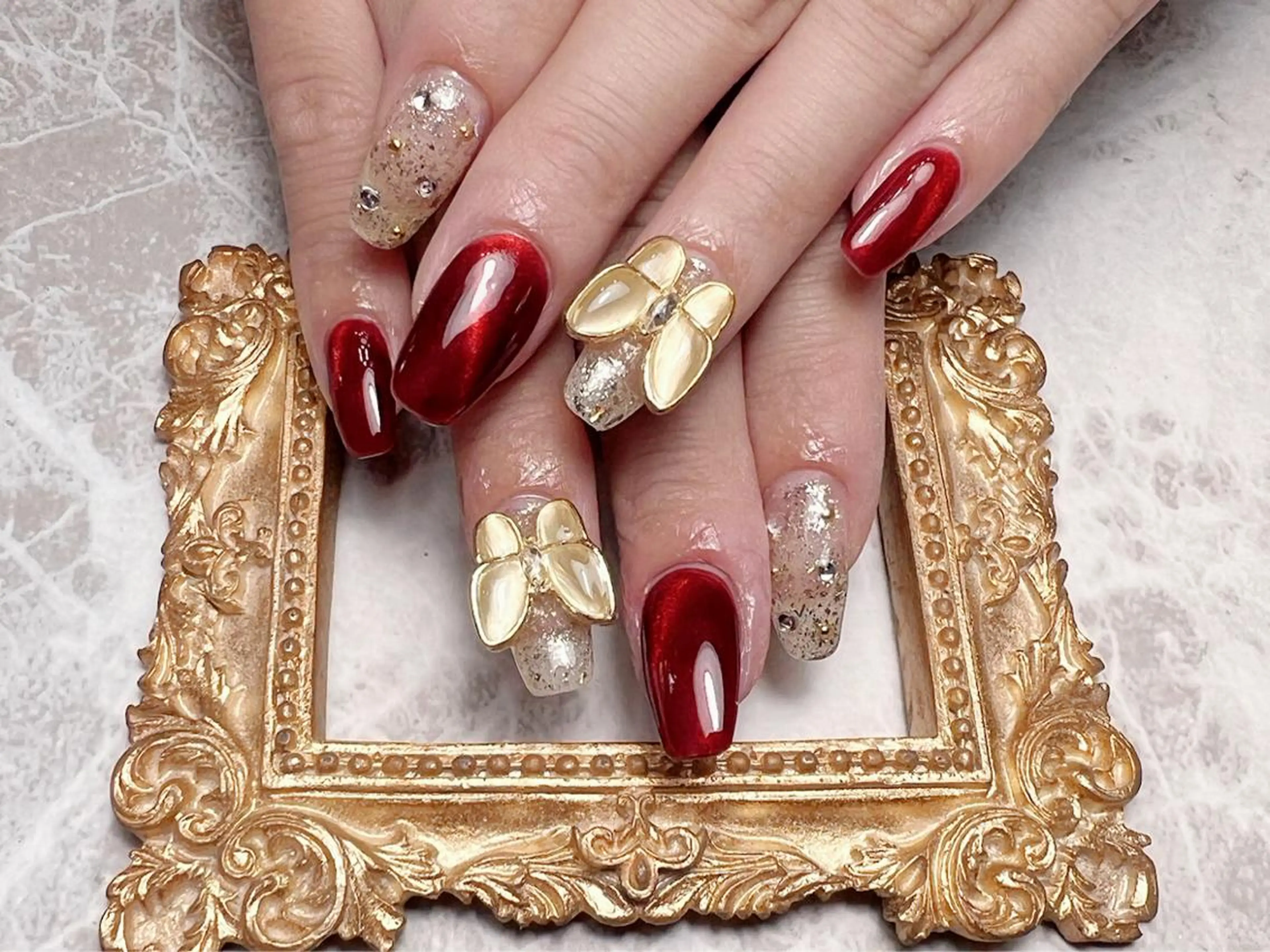 ネイル ハンドネイル マジックミラー所属・マジック ミラーのネイルデザイン