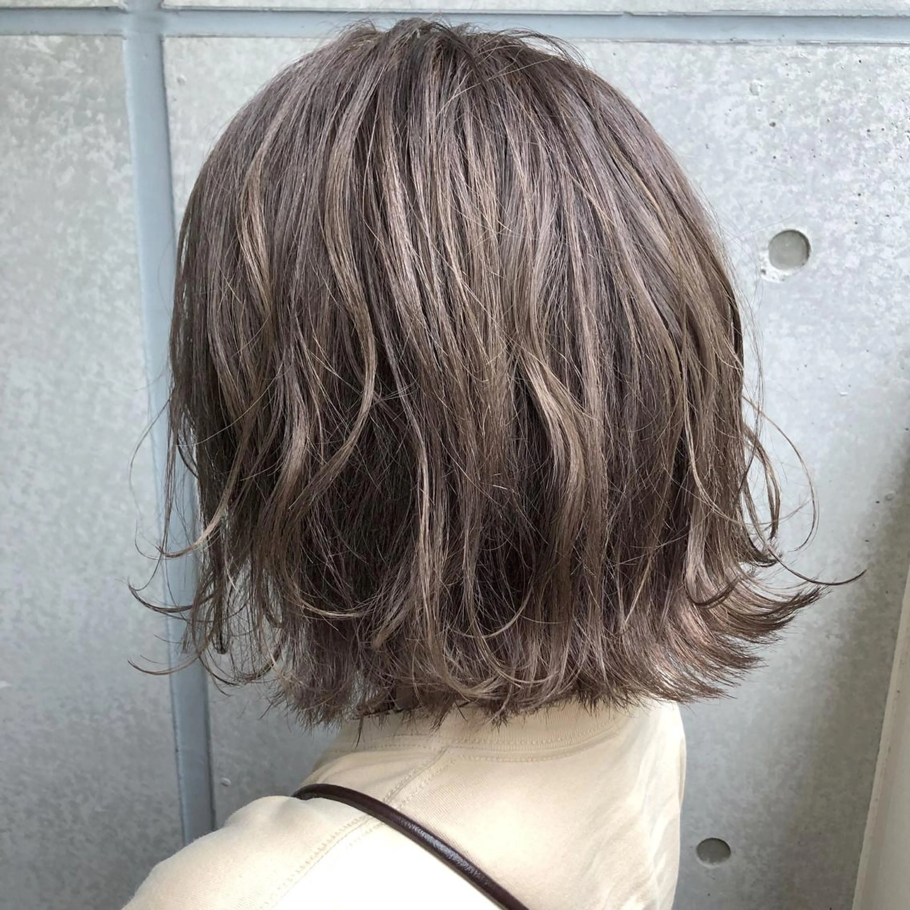 ミディアム カラー 🤎ベージュカラー 🐶メンズパーマのヘアスタイル