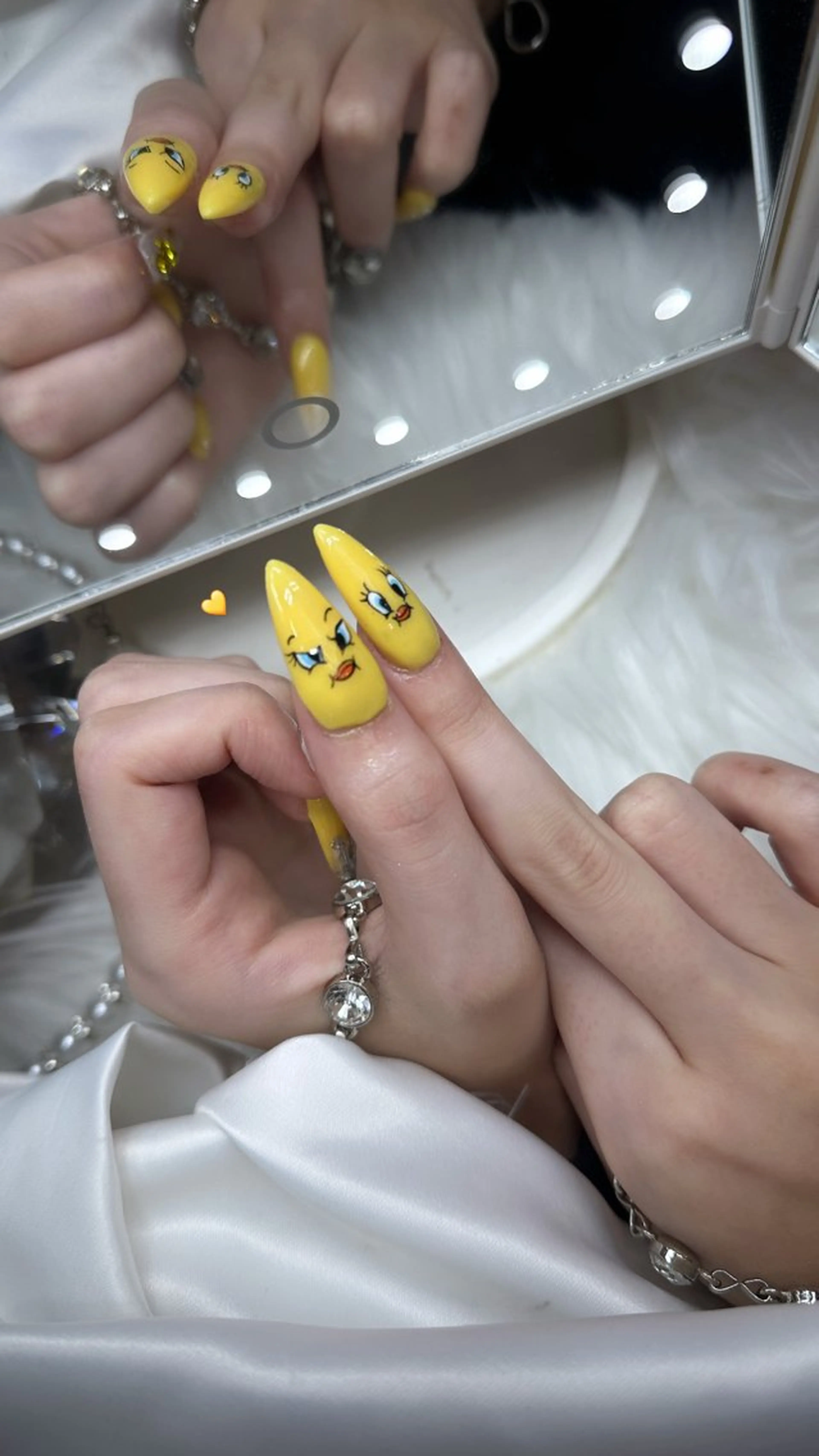 ネイル 加納 莉音のネイルデザイン