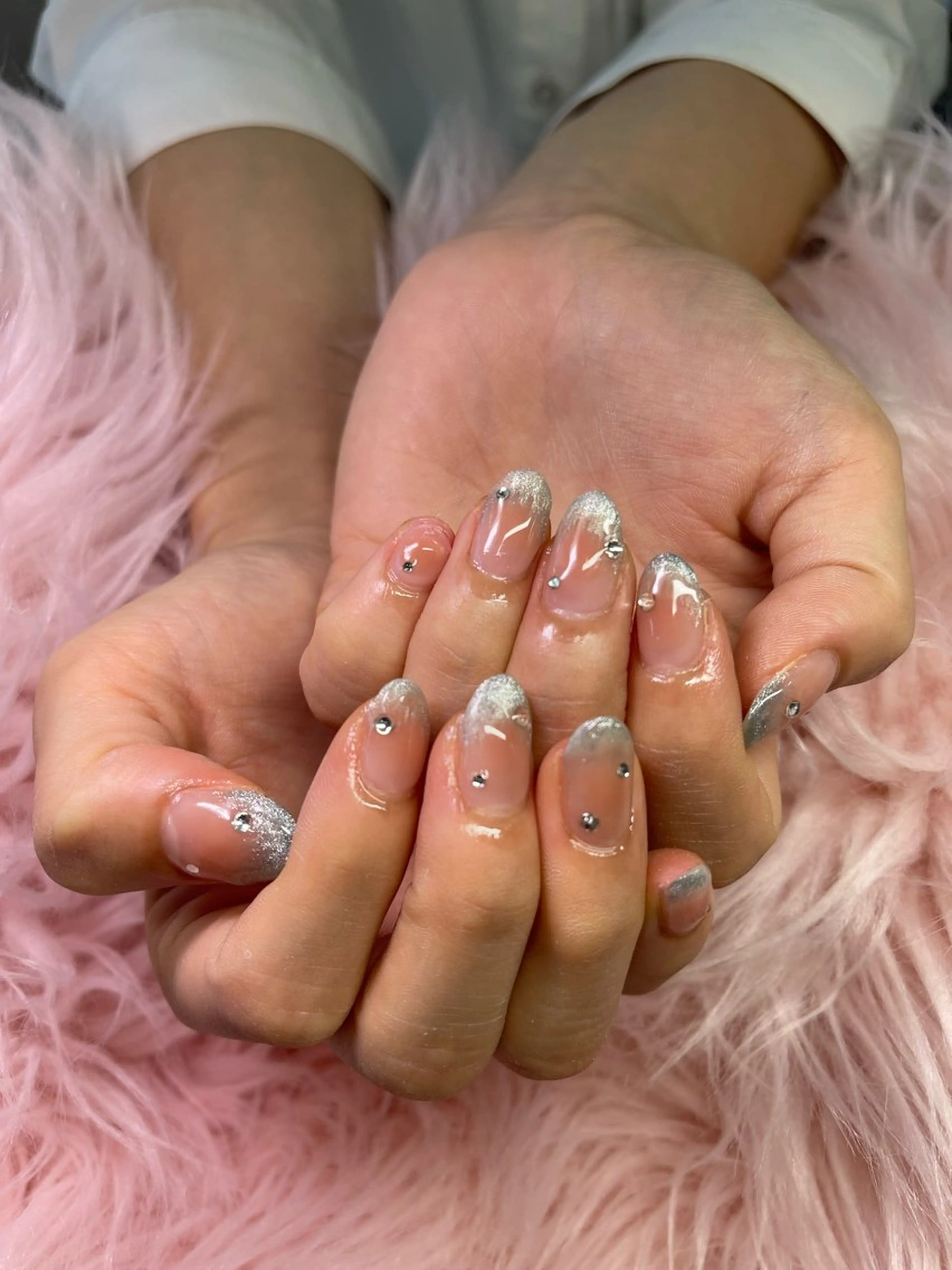 ネイル ピンク ワンホンネイル ネイルサロンキュアイスト所属・キュアイスト アコパラジェル調布のネイルデザイン