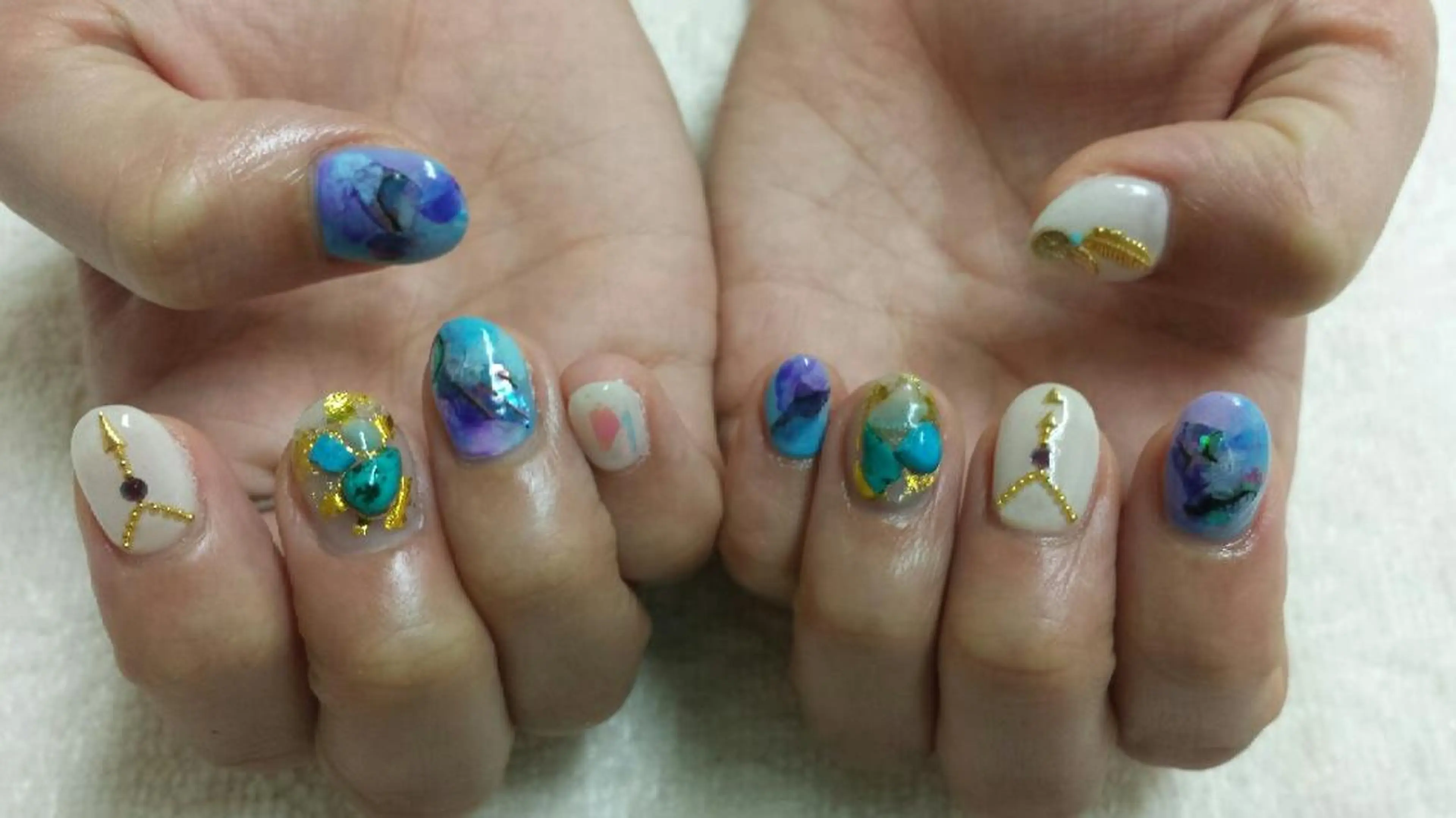 ネイル 河野ちえ (雑誌掲載サロン)のネイルデザイン