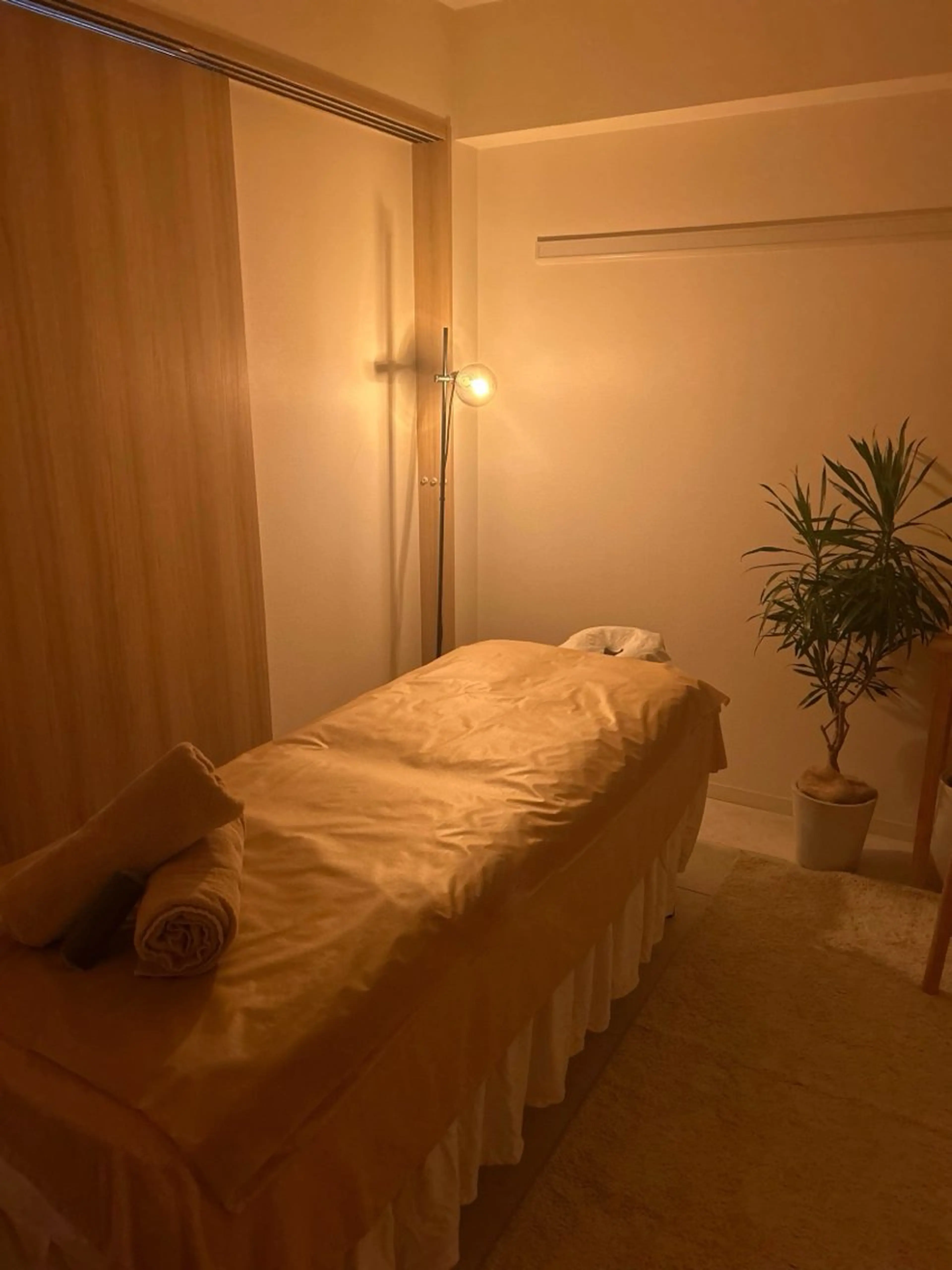 【ご新規様限定】アーユルヴェーダオイル全身60分マッサージ(フッドバス、ヘッドスパ付き)の写真