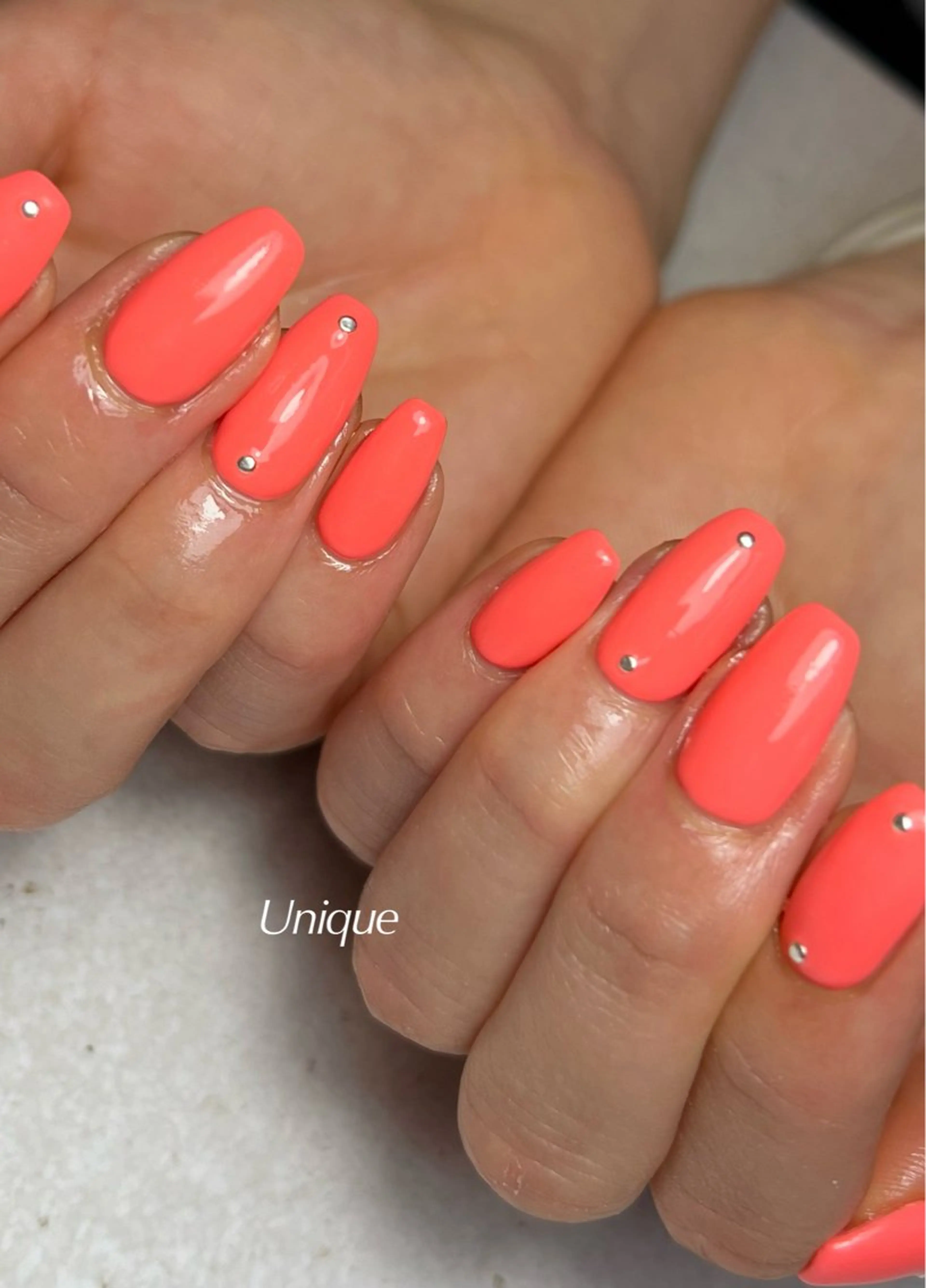 ネイル ハンドネイル Unique 【ユニーク】のネイルデザイン