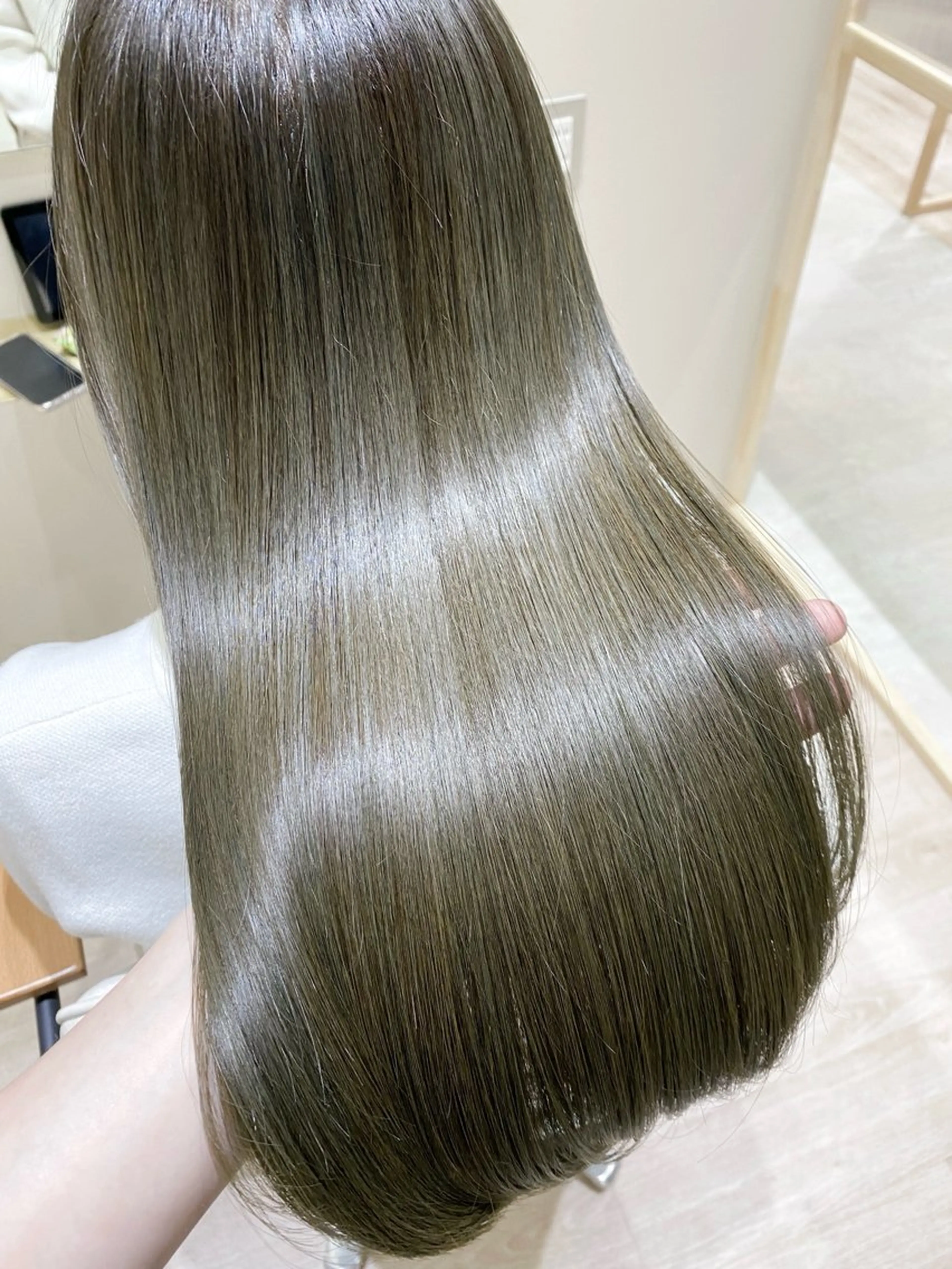 セミロング カラー カット ヘアカラー トリートメント 🥇ブリーチ無し 透明感🥇佐藤のヘアスタイル