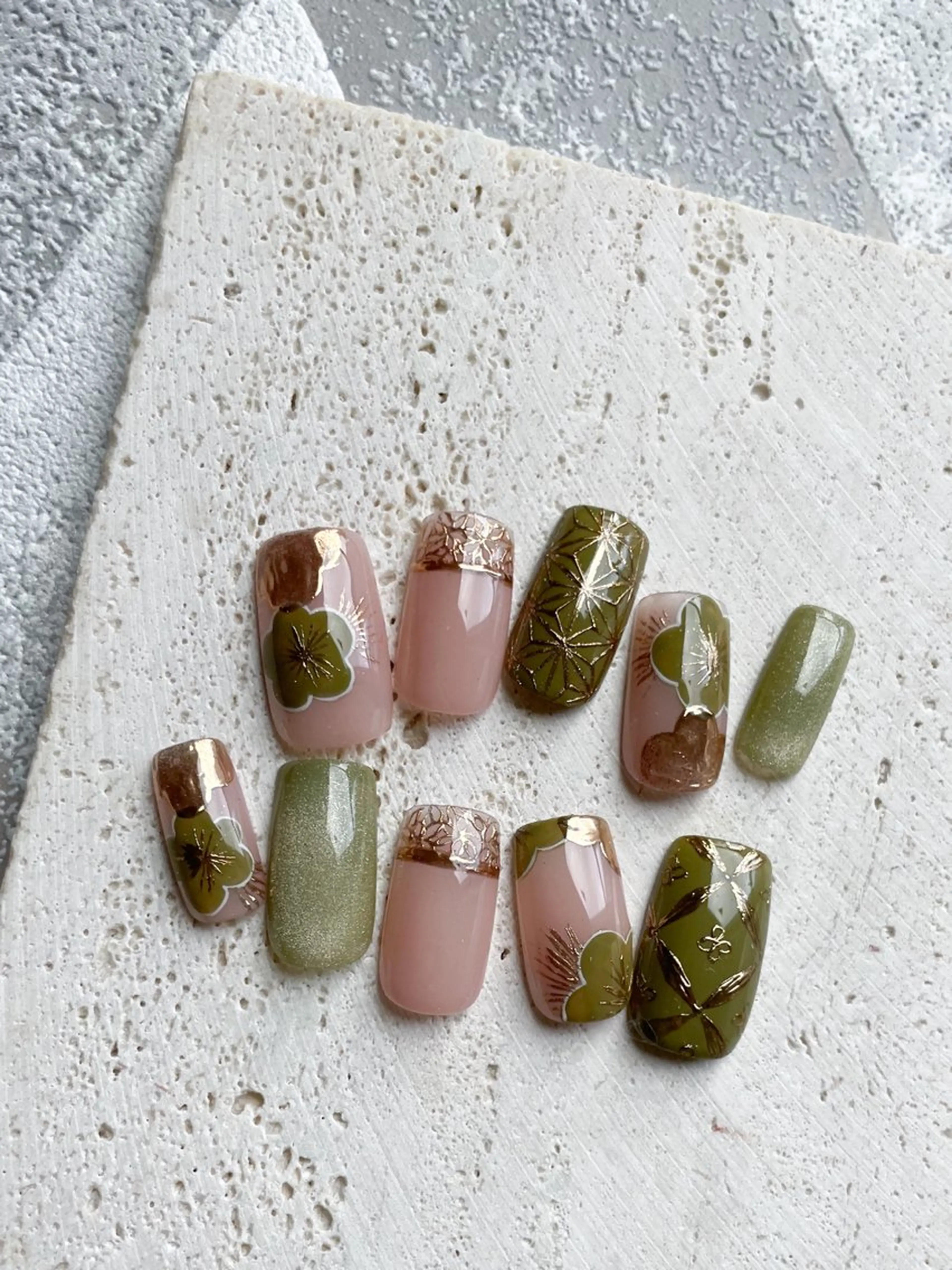 ネイル ハンドネイル FIORITURA aiのネイルデザイン