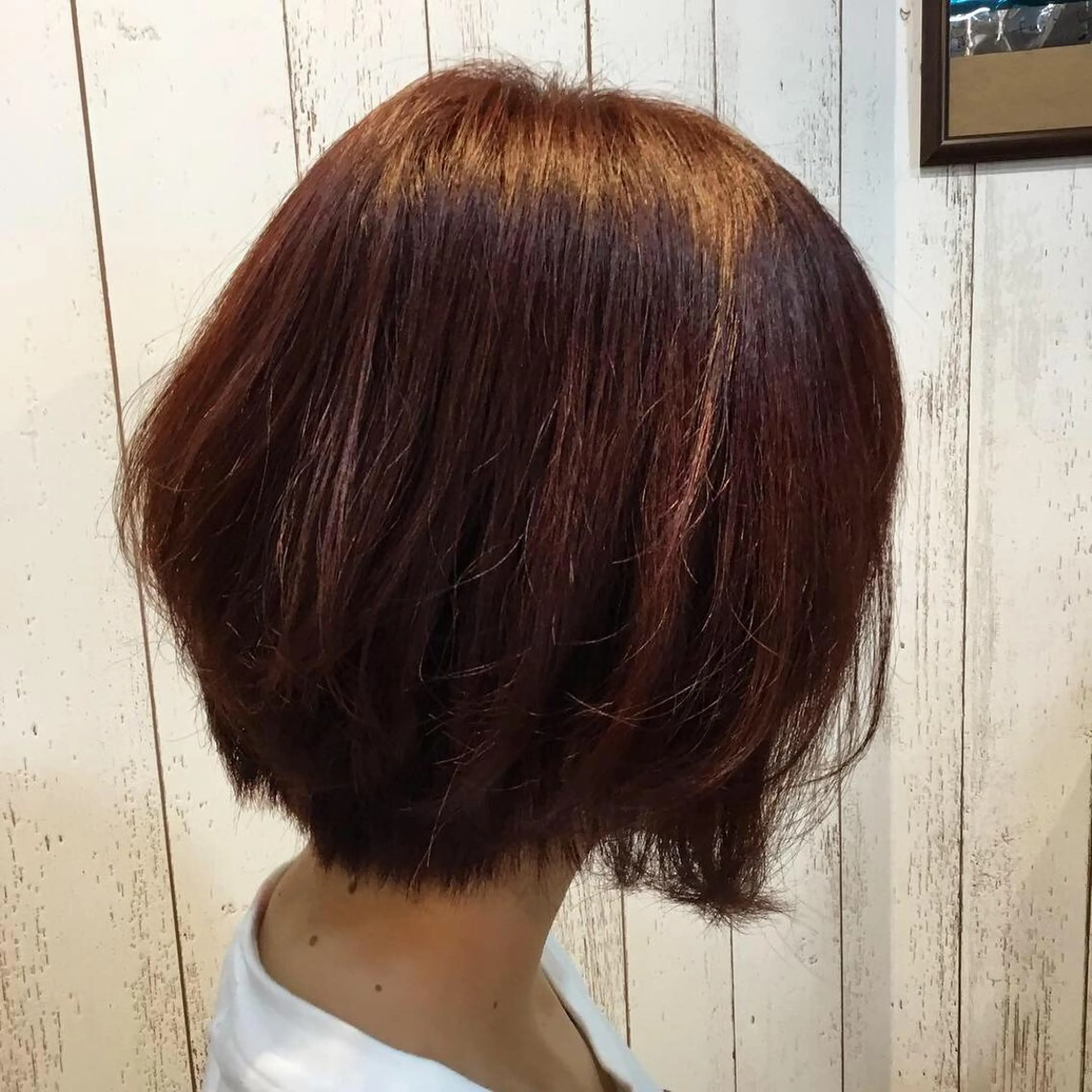 ショート カラー パーマ embrace エンブレイスのヘアスタイル