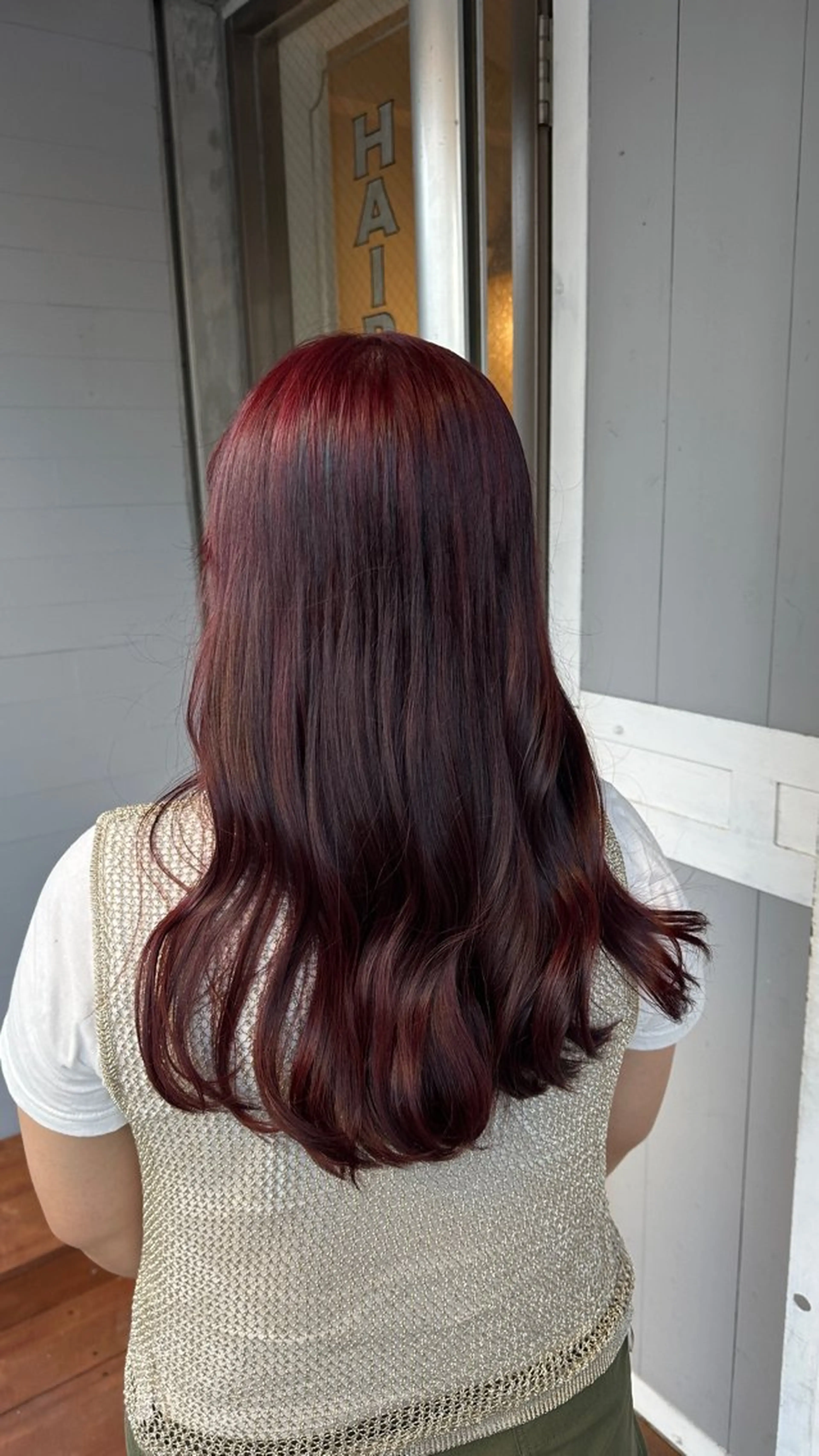 ミディアム miloc MOMOKAのヘアスタイル