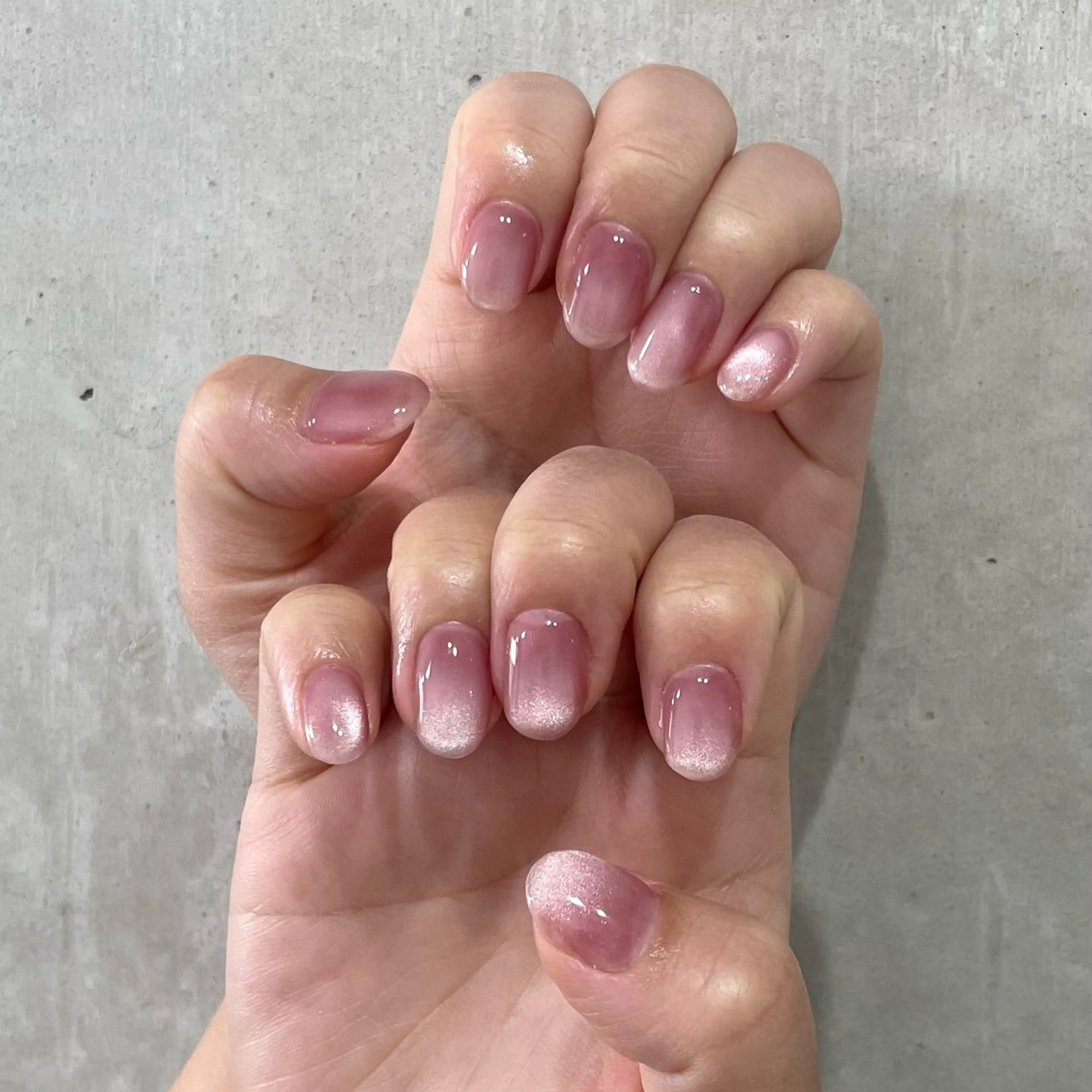 ネイル マグネットネイル ピンク 春ネイル ハンドネイル 🤍One MISAKI🤍のネイルデザイン