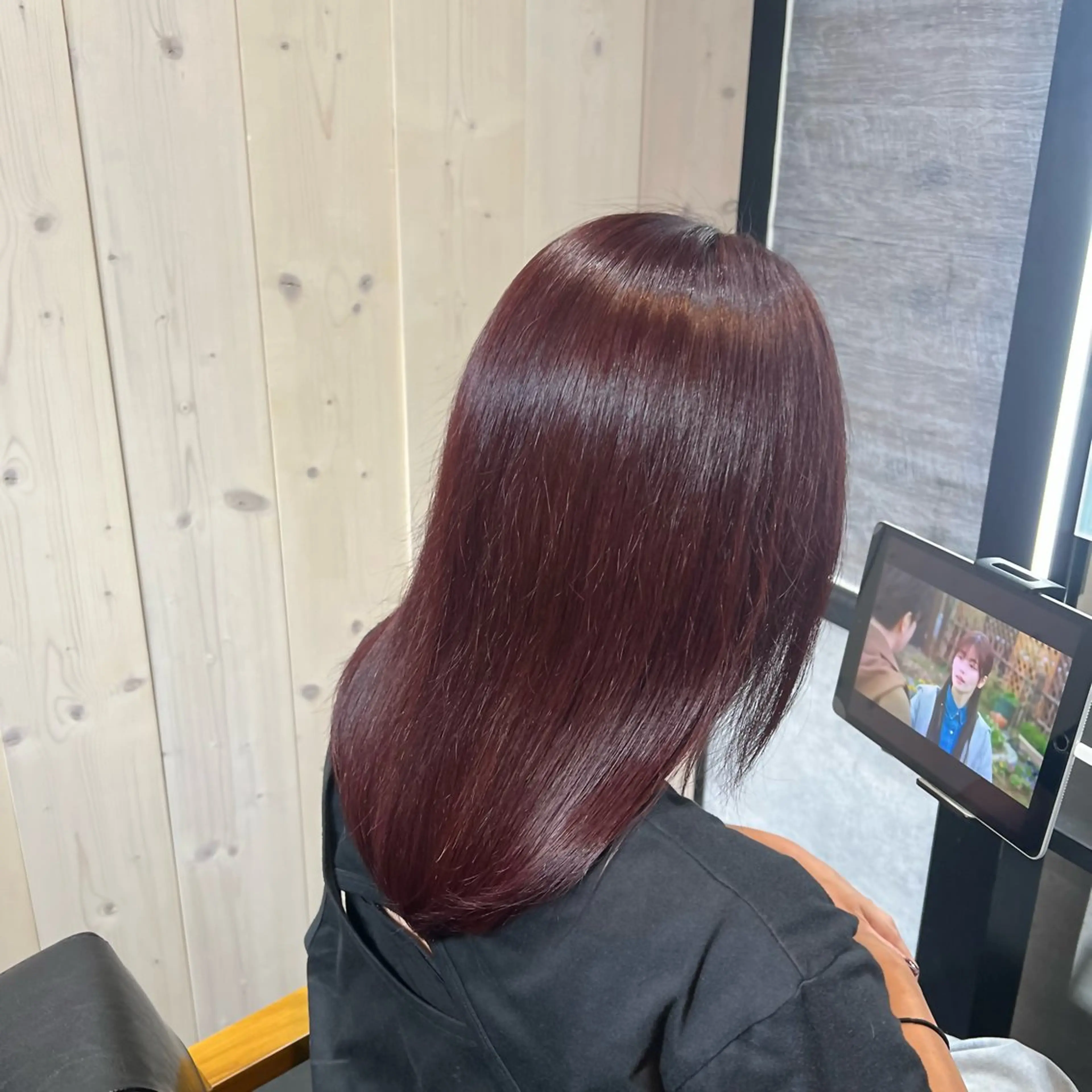 カラー ボルドーカラー AmiDA所属・AmiDA 常光のヘアスタイル