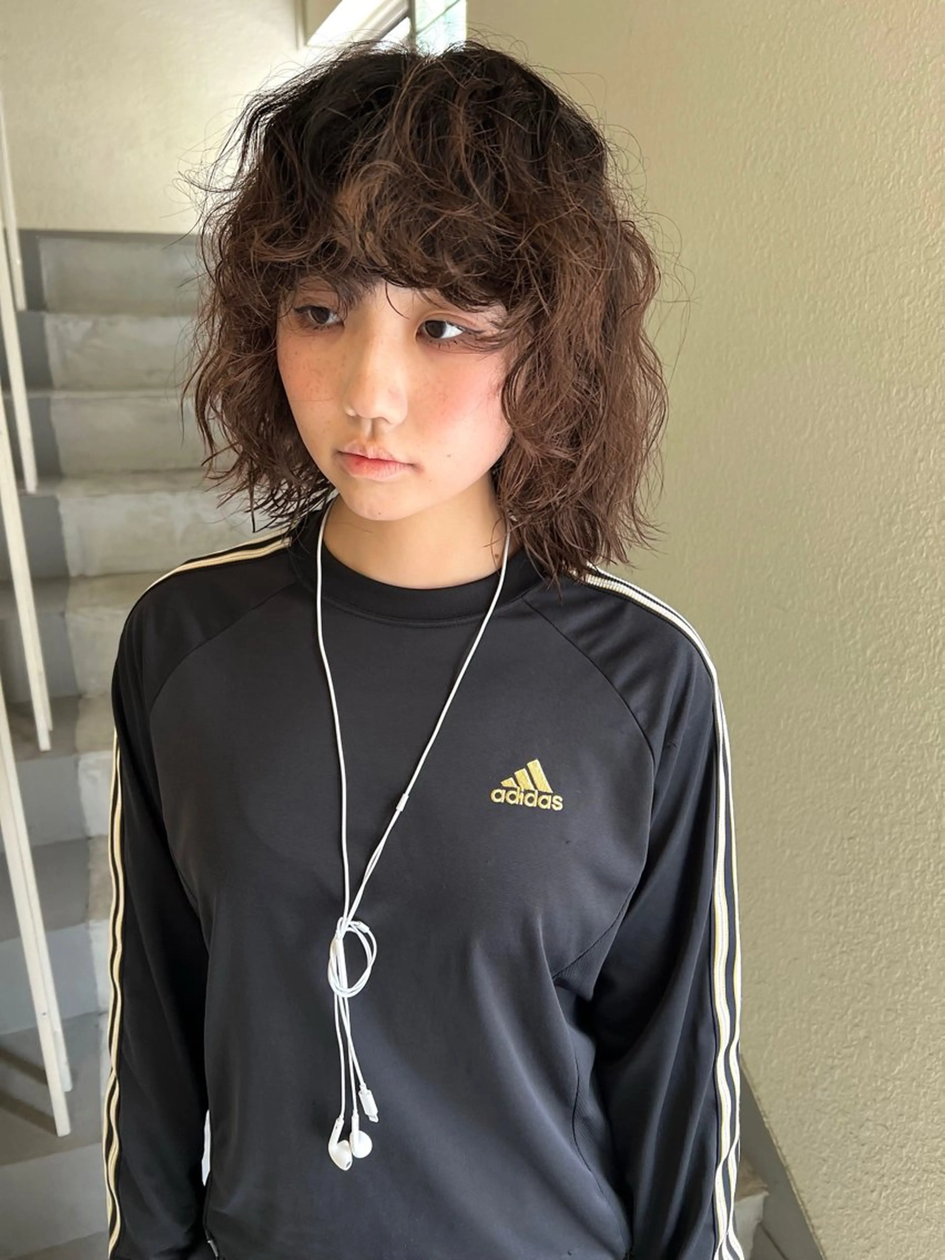 ミディアム ミディアムパーマ ボブ レイヤーカット カット パーマ タナカ レイのヘアスタイル