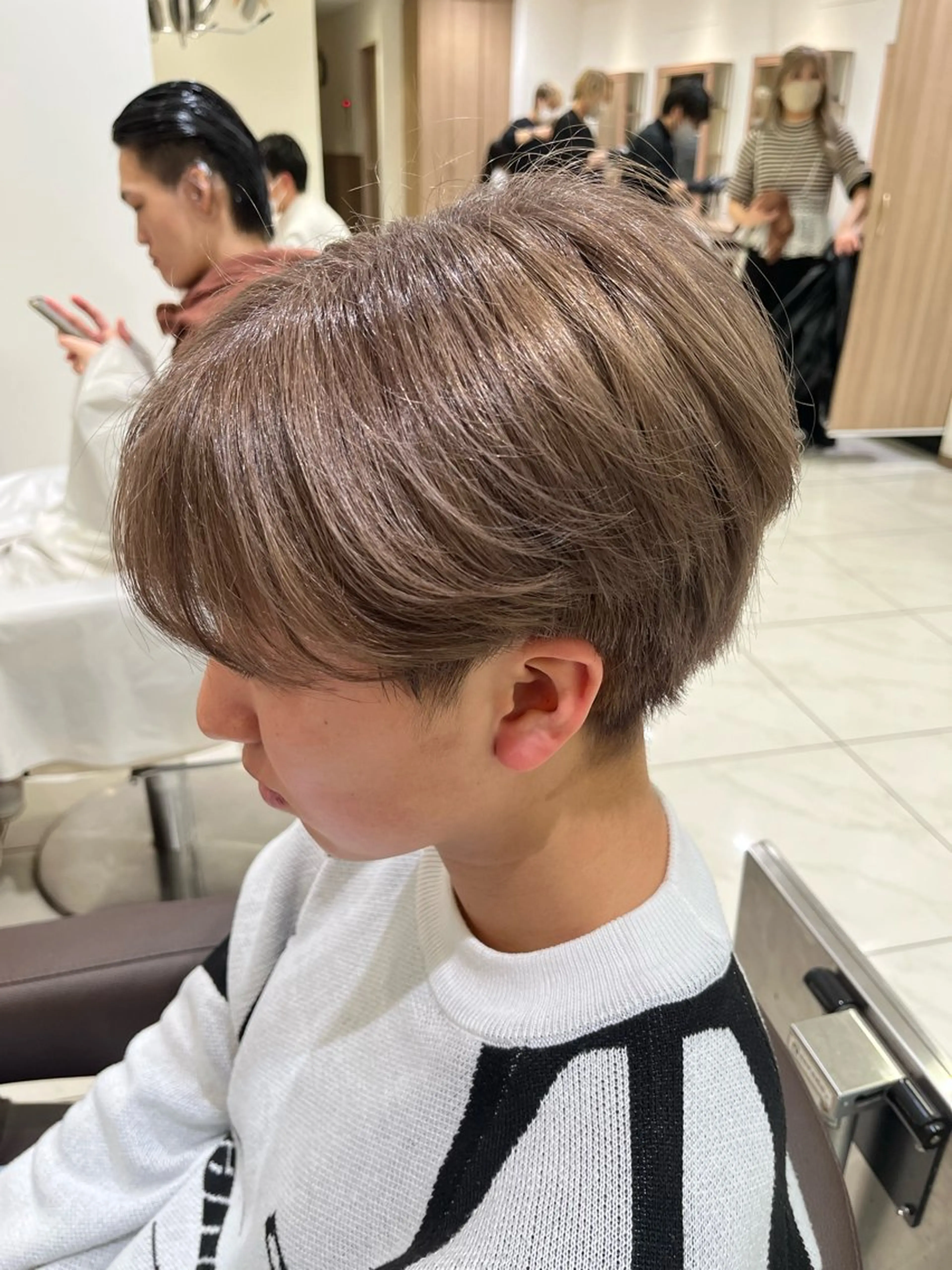 ショート カラー カット ヘアカラー 【メンズパーマ✨️ 髪質改善矯正】岩城のヘアスタイル