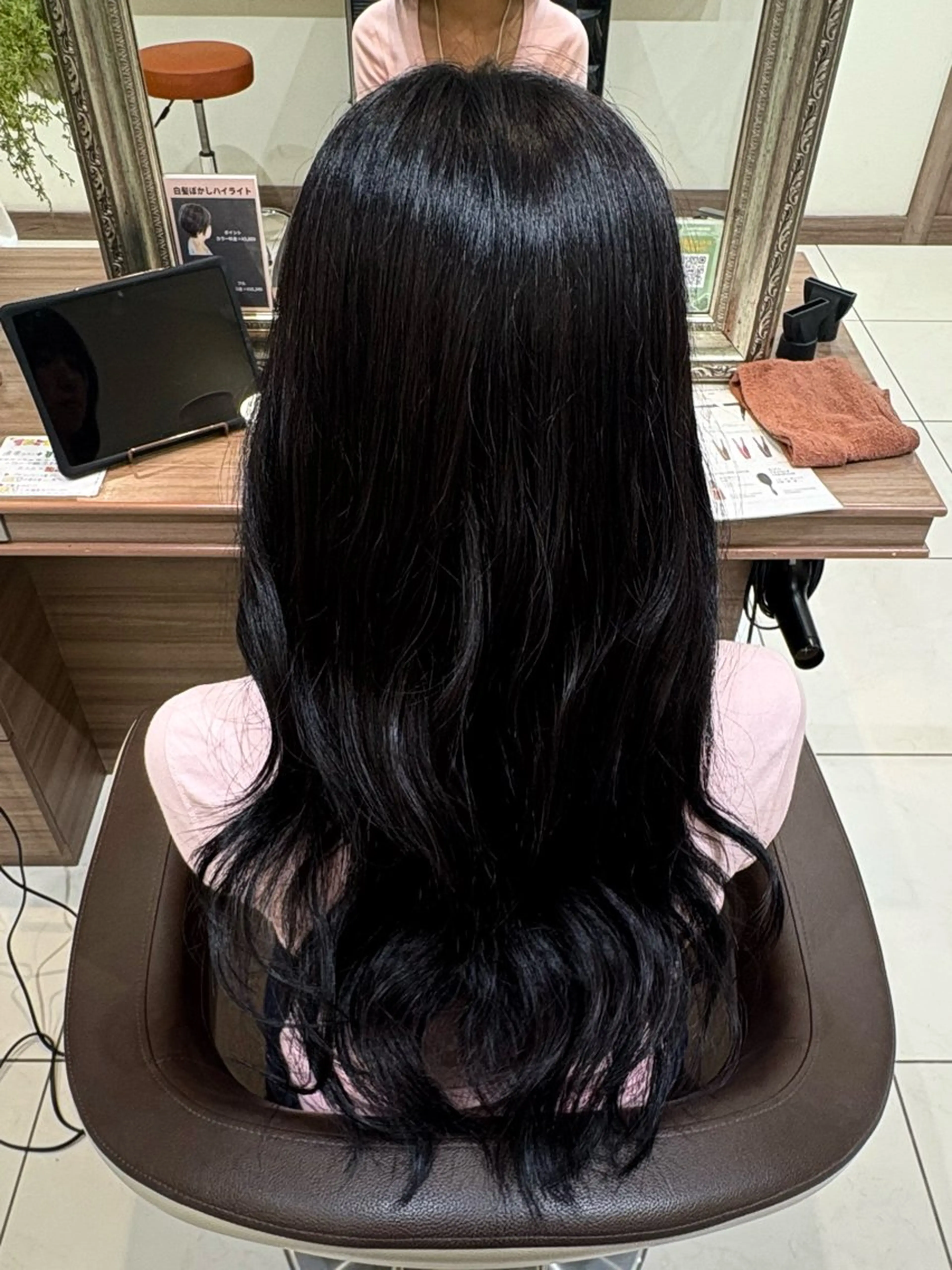 ロング カラー 黒髪 🌻木村 真緒🌻のヘアスタイル