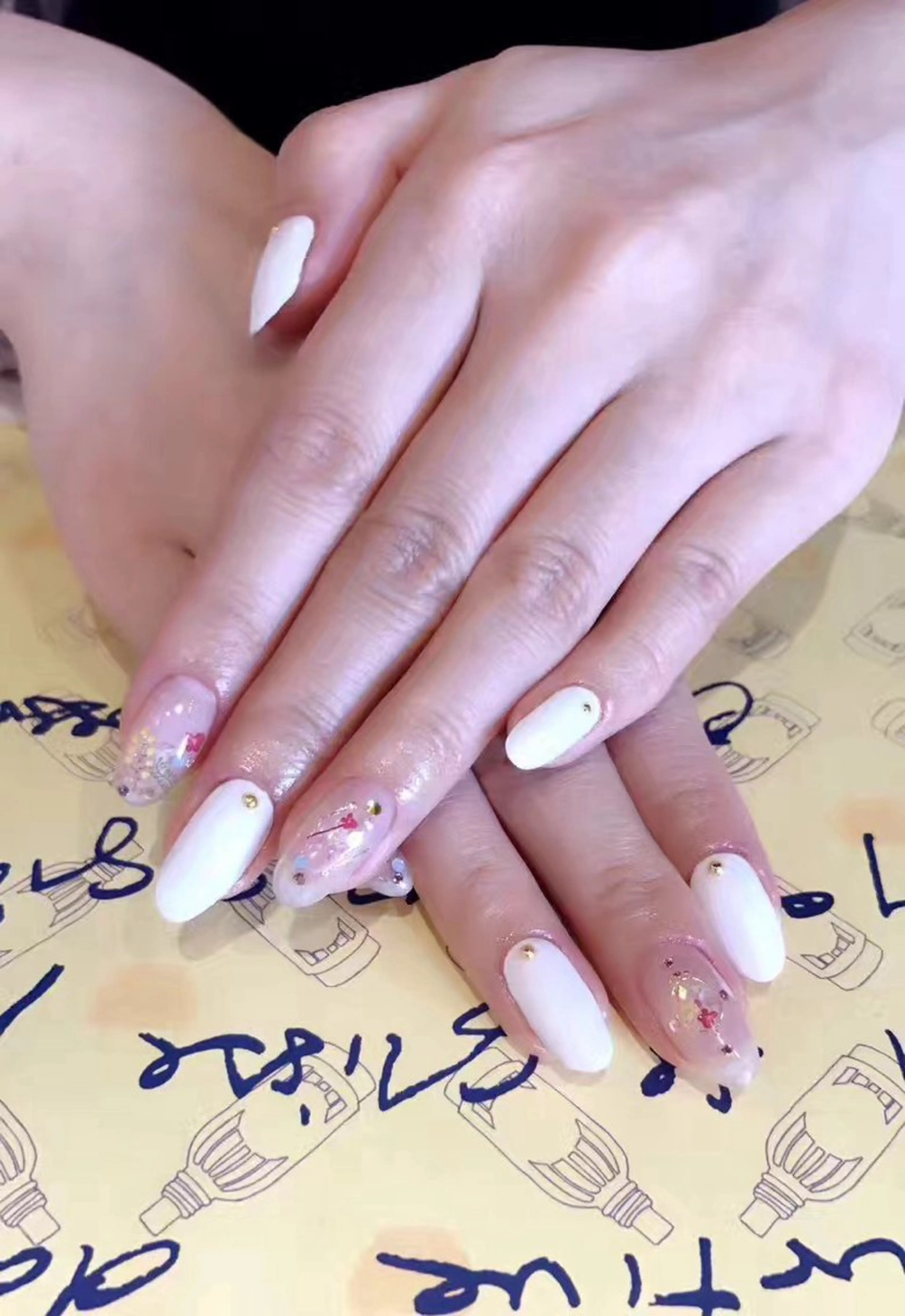 ネイル pink ladyサロン所属・べ にのネイルデザイン