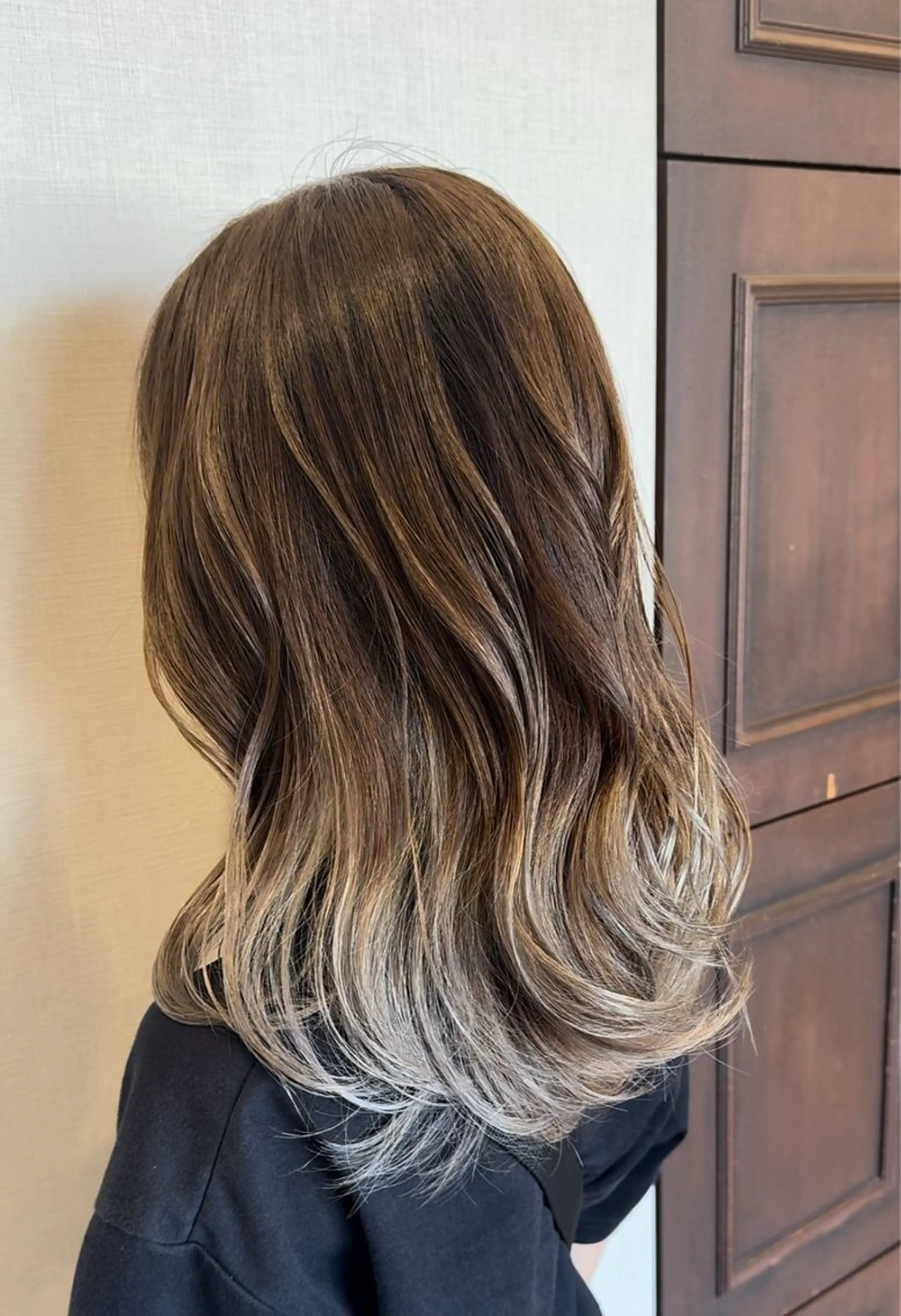 ミディアム カラー ヘアカラー 日向 美乃里のヘアスタイル