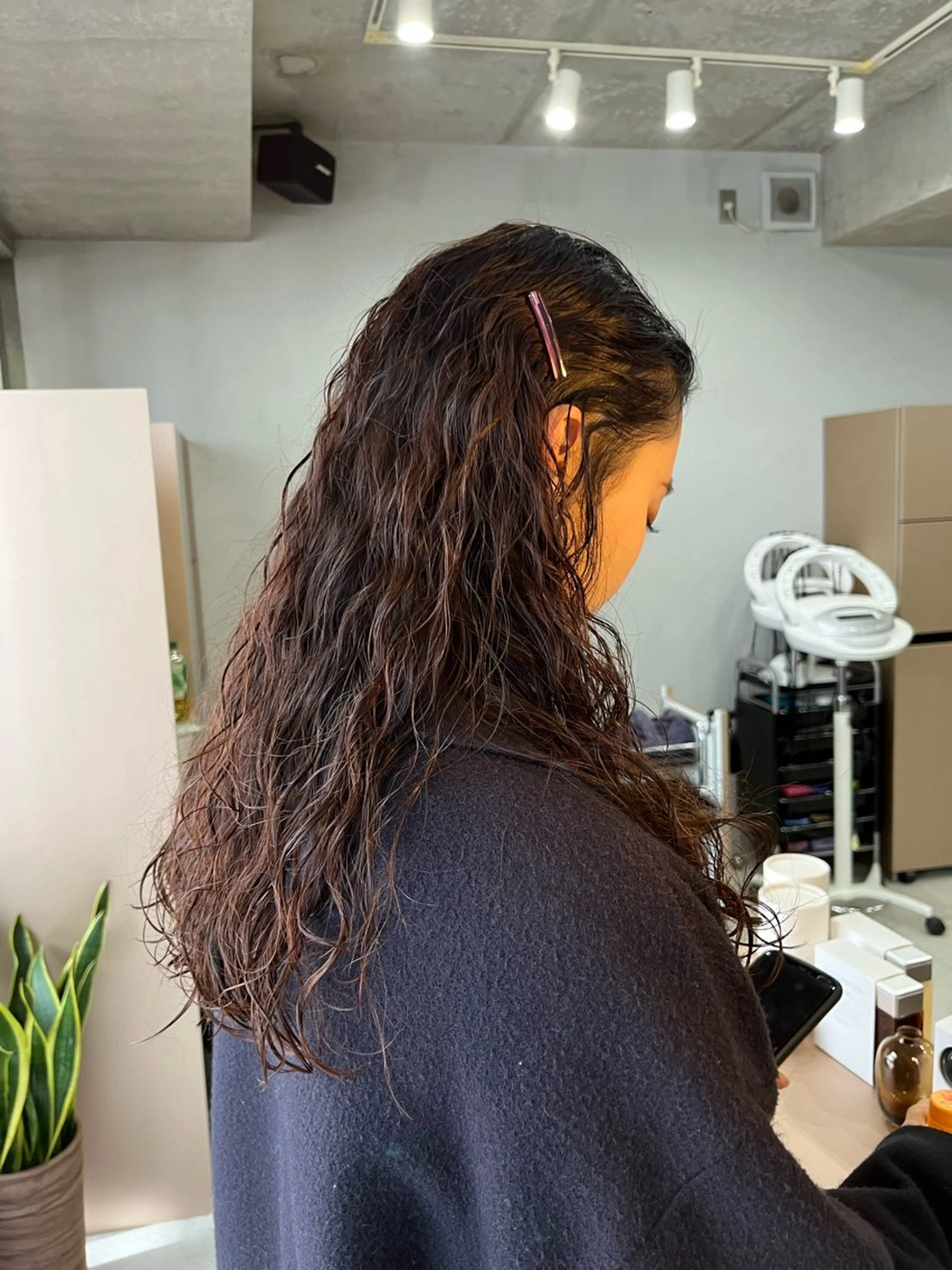 ロング パーマ ロング スパイラルパーマ ショートカット無料/ 小顔ショートのヘアスタイル