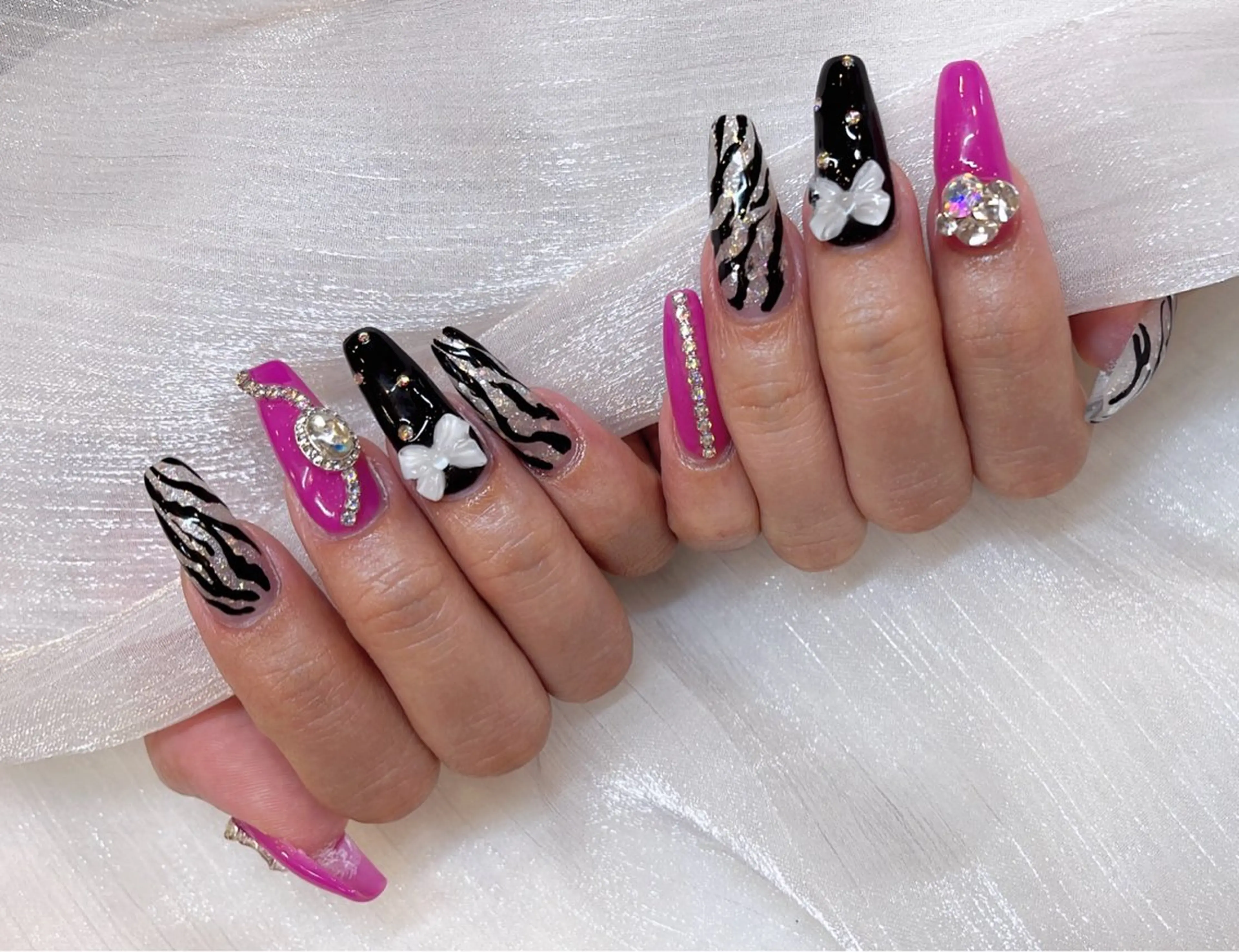 ネイル ハンドネイル ハンドケア COCO ネイルのネイルデザイン