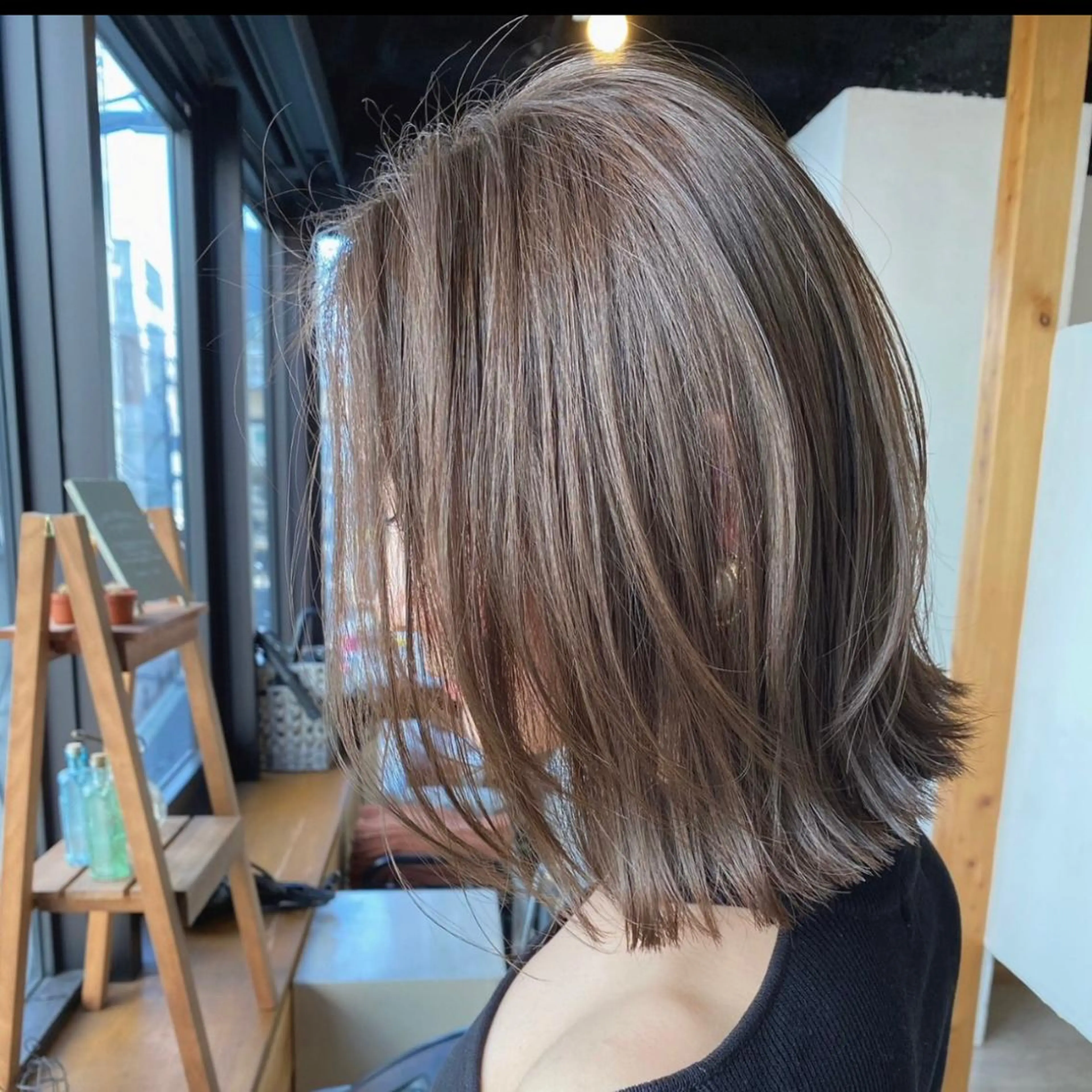 ミディアム カラー パーマ ヘアアレンジ メンズ キッズ ネイル マツエク・マツパ アイブロウ ミディアムパーマ メンズバレイヤージュ メンズブリーチ フェードカット メンズハイライト ヘアカラー トリートメント 髪質改善🇰🇷 レイヤーカット/梅田のヘアスタイル