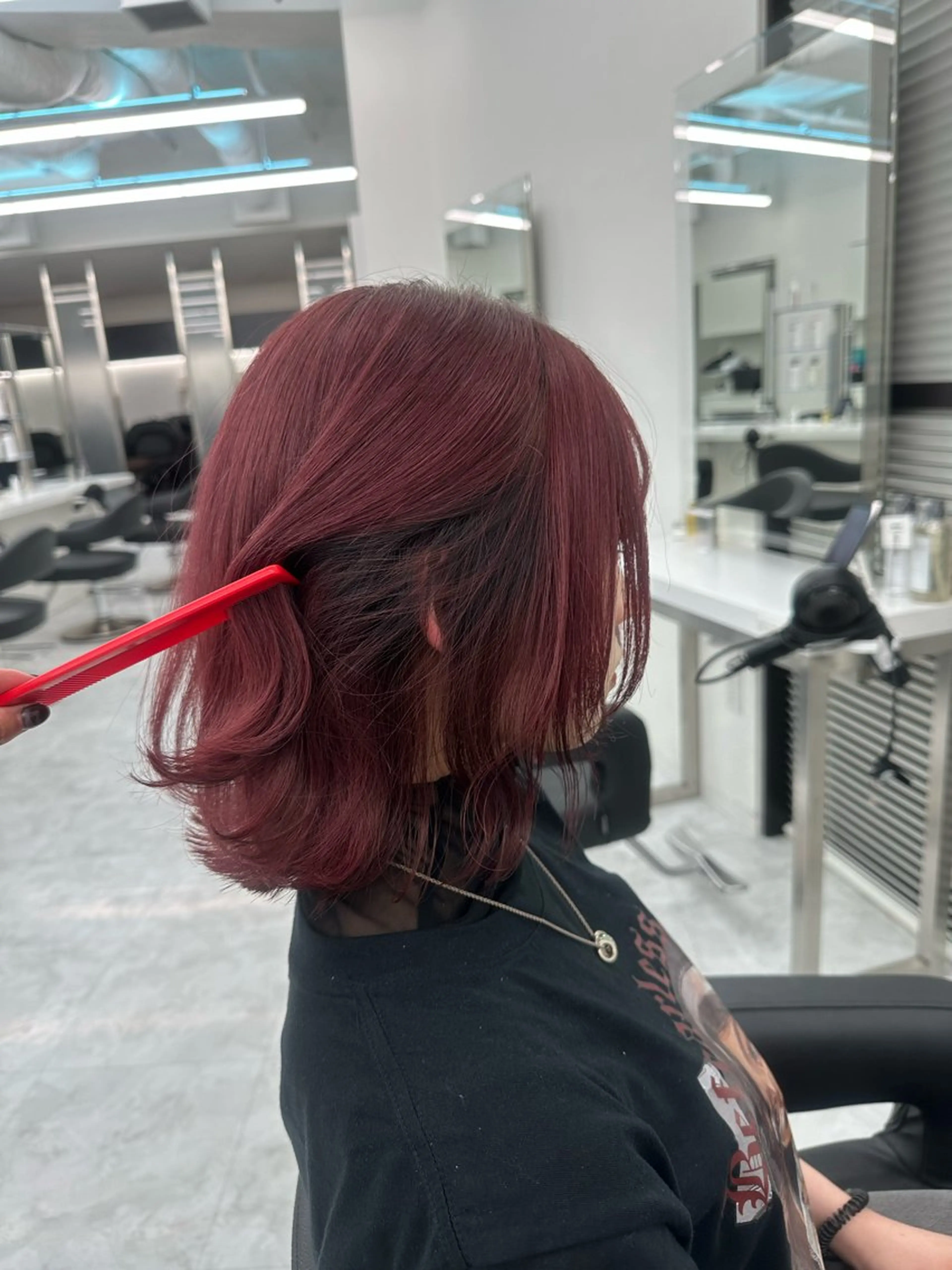 ミディアム rio🧚🏻‍♀️ 暖色/グレージュのヘアスタイル