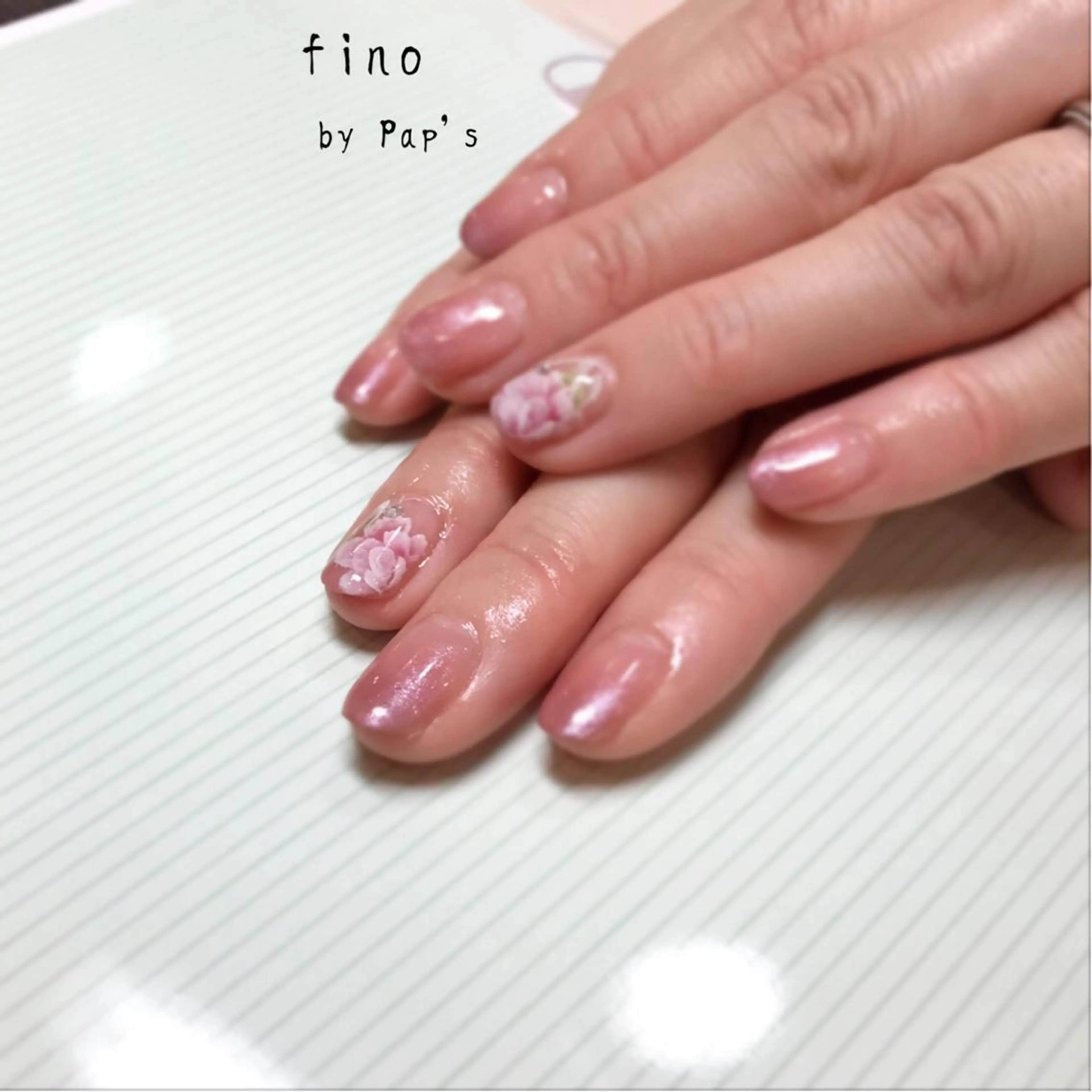 ネイル fino by Pap's所属・西畠 真由美のネイルデザイン