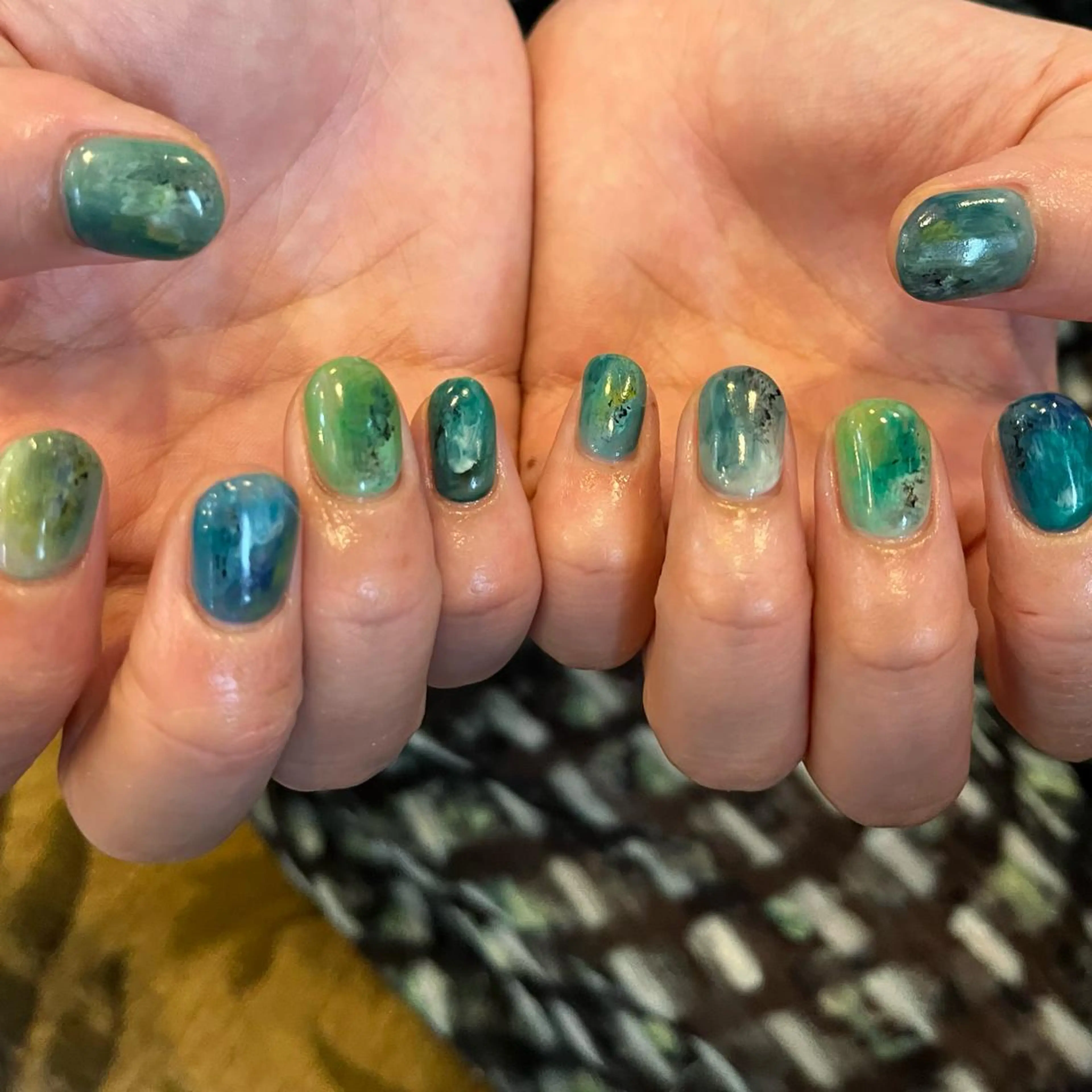 ネイル おそろいネイル ハンドネイル Trico Antique所属・岩本 杏のネイルデザイン