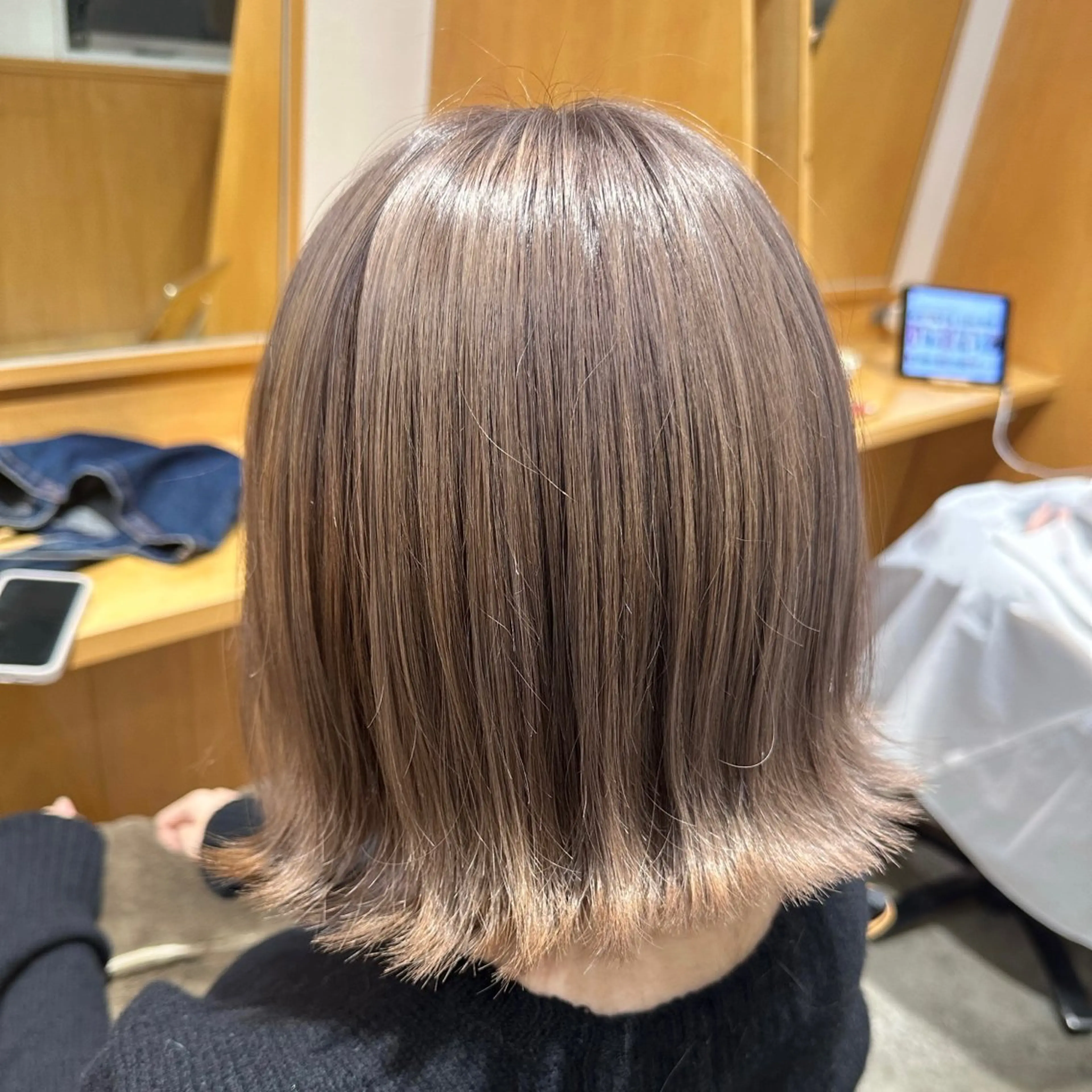 ミディアム ヘアカラー 🌈神バズり 100%色🌈のヘアスタイル