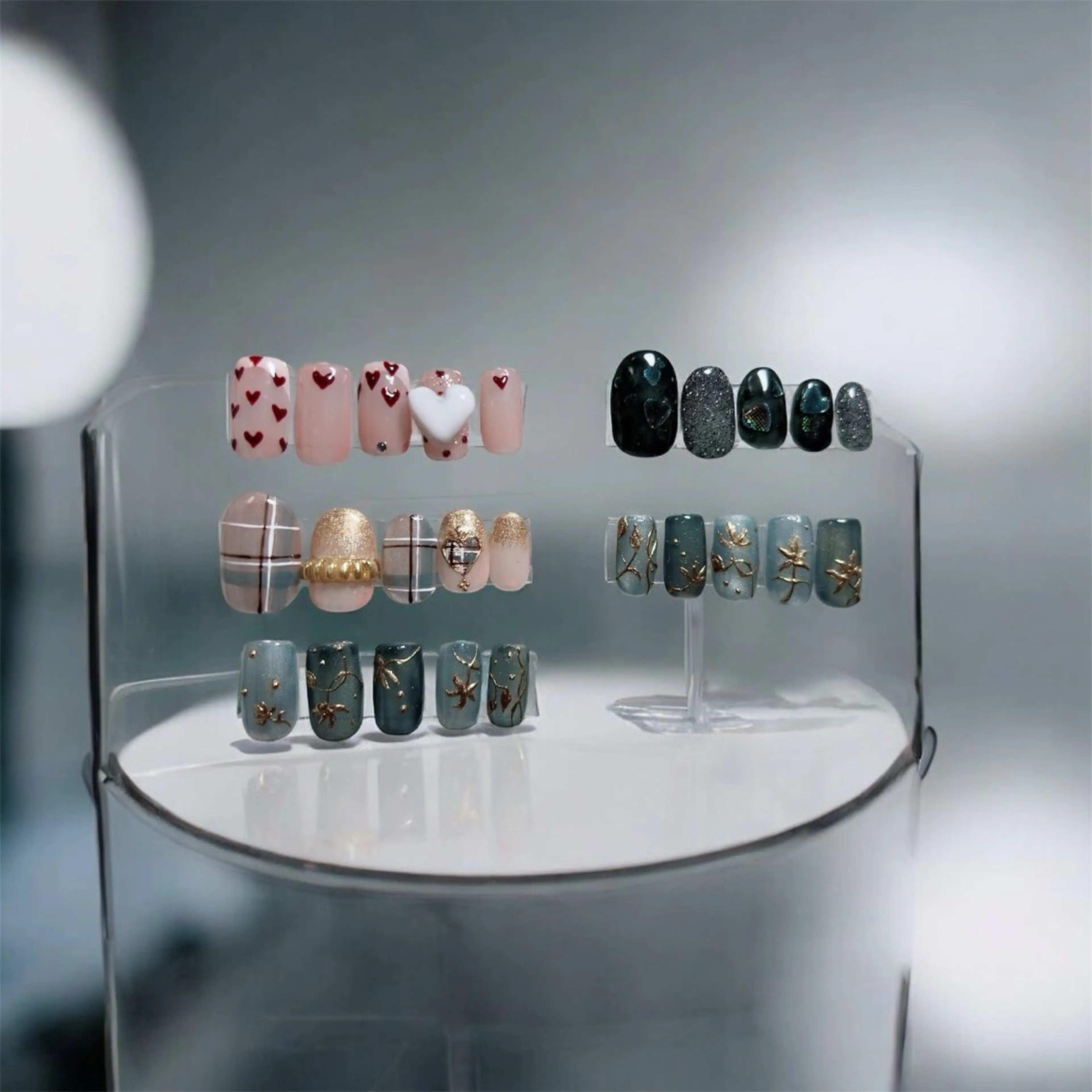 ネイル nail studio Ulu所属・漆崎 茜のネイルデザイン