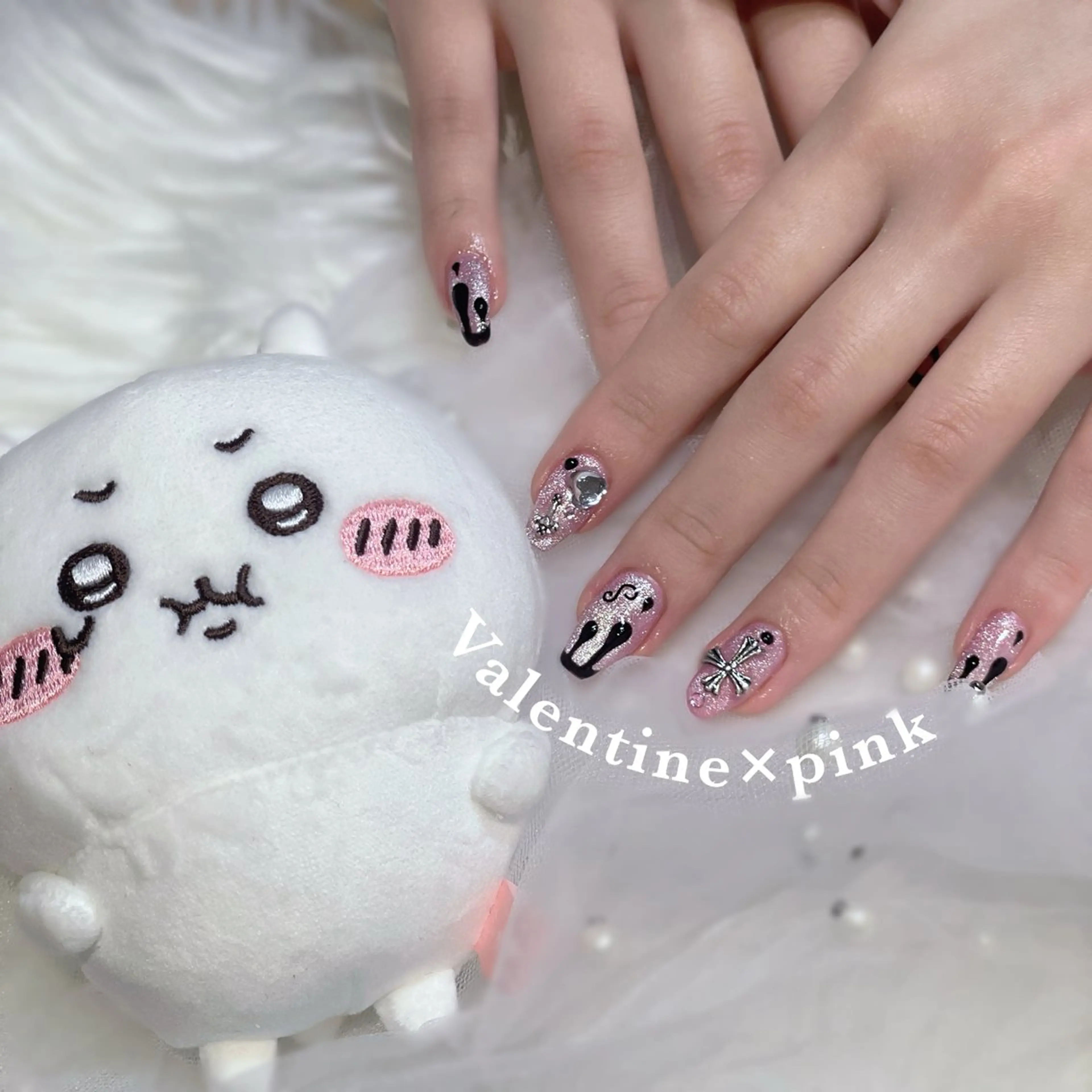 ネイル GO TODAY SHAiRE SALON原宿 Liber所属・️🫧もこ 艶感ネイル🫧のネイルデザイン