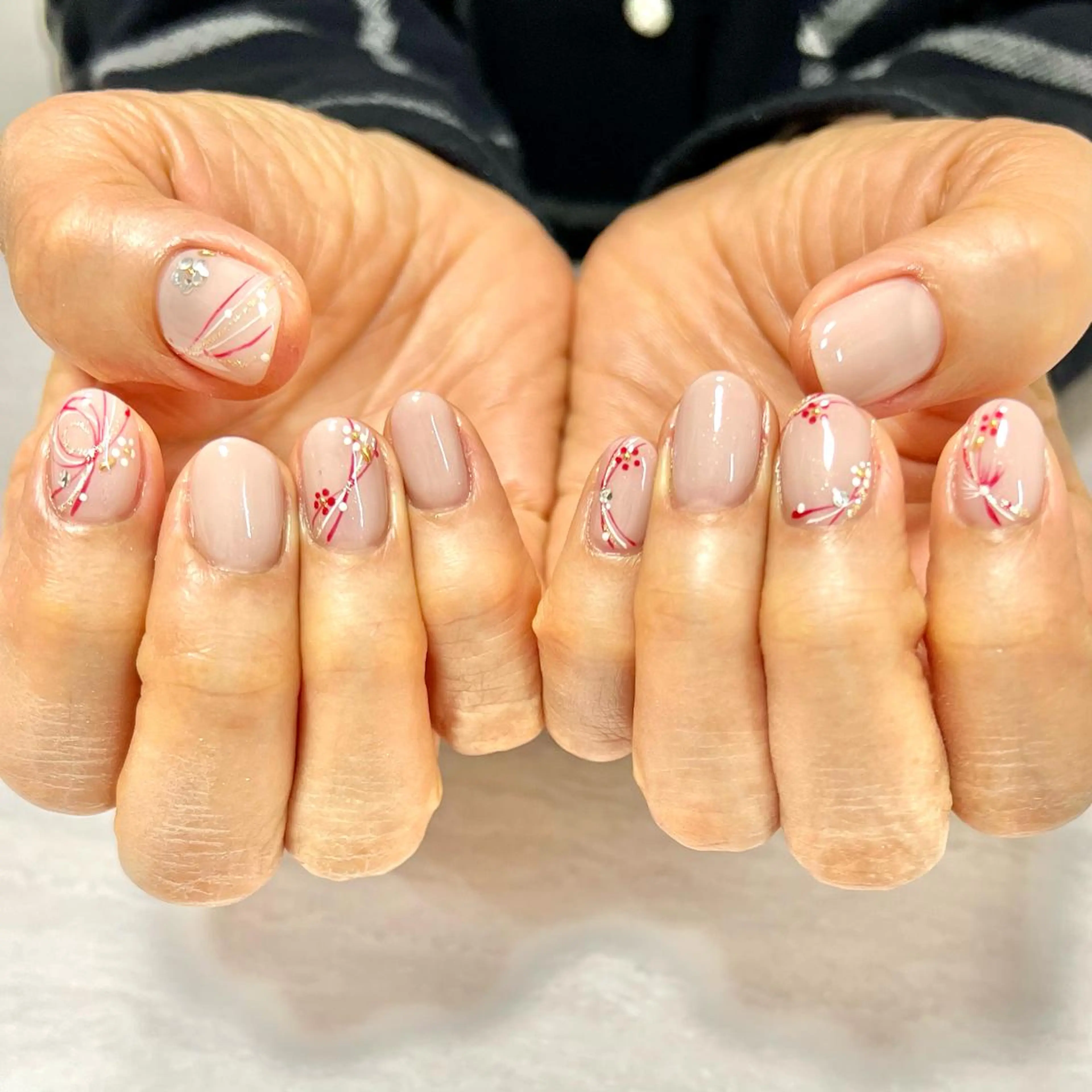 ネイル アートネイル フラワーネイル 冬ネイル ステラ marikominoのネイルデザイン