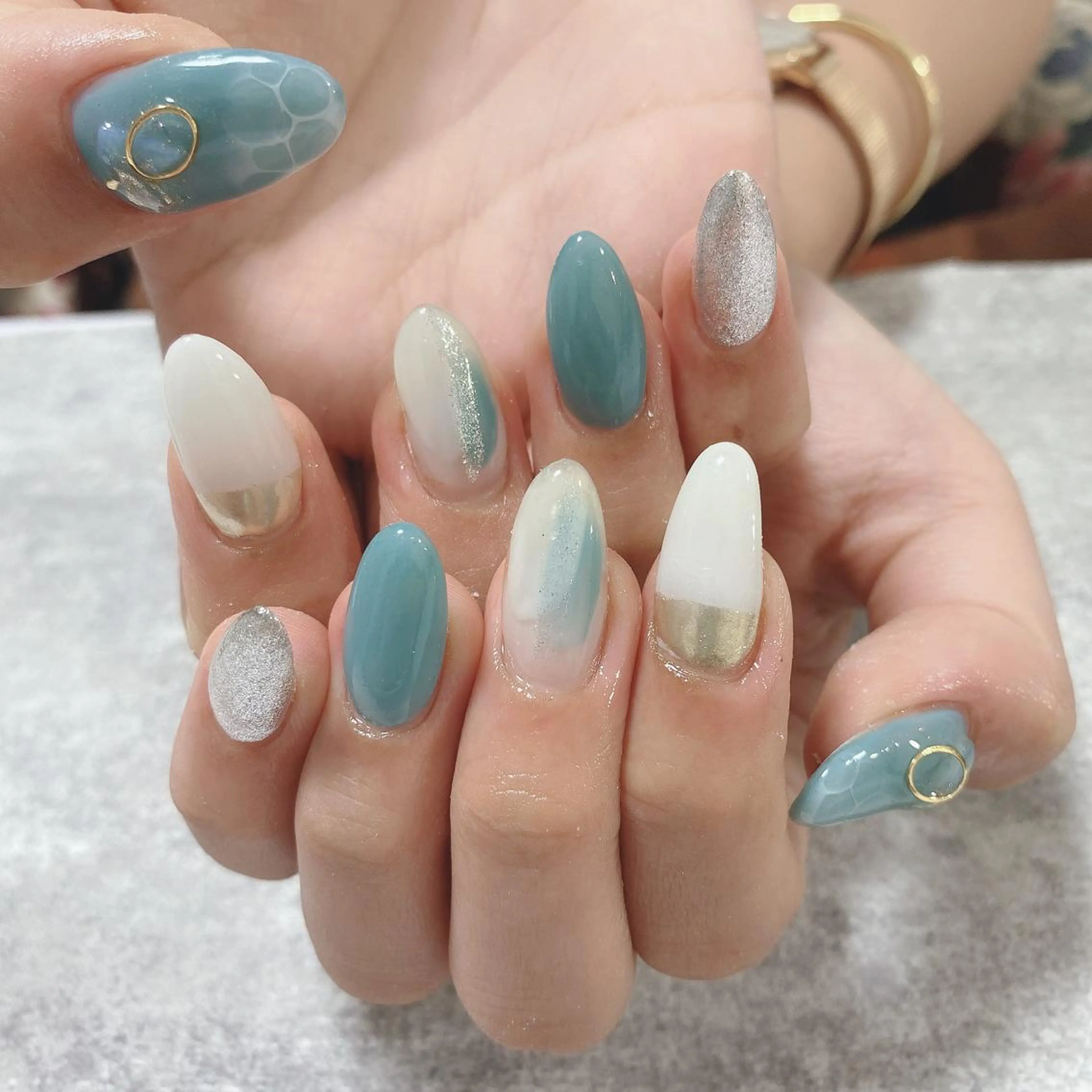 ネイル レ ティリンのネイルデザイン