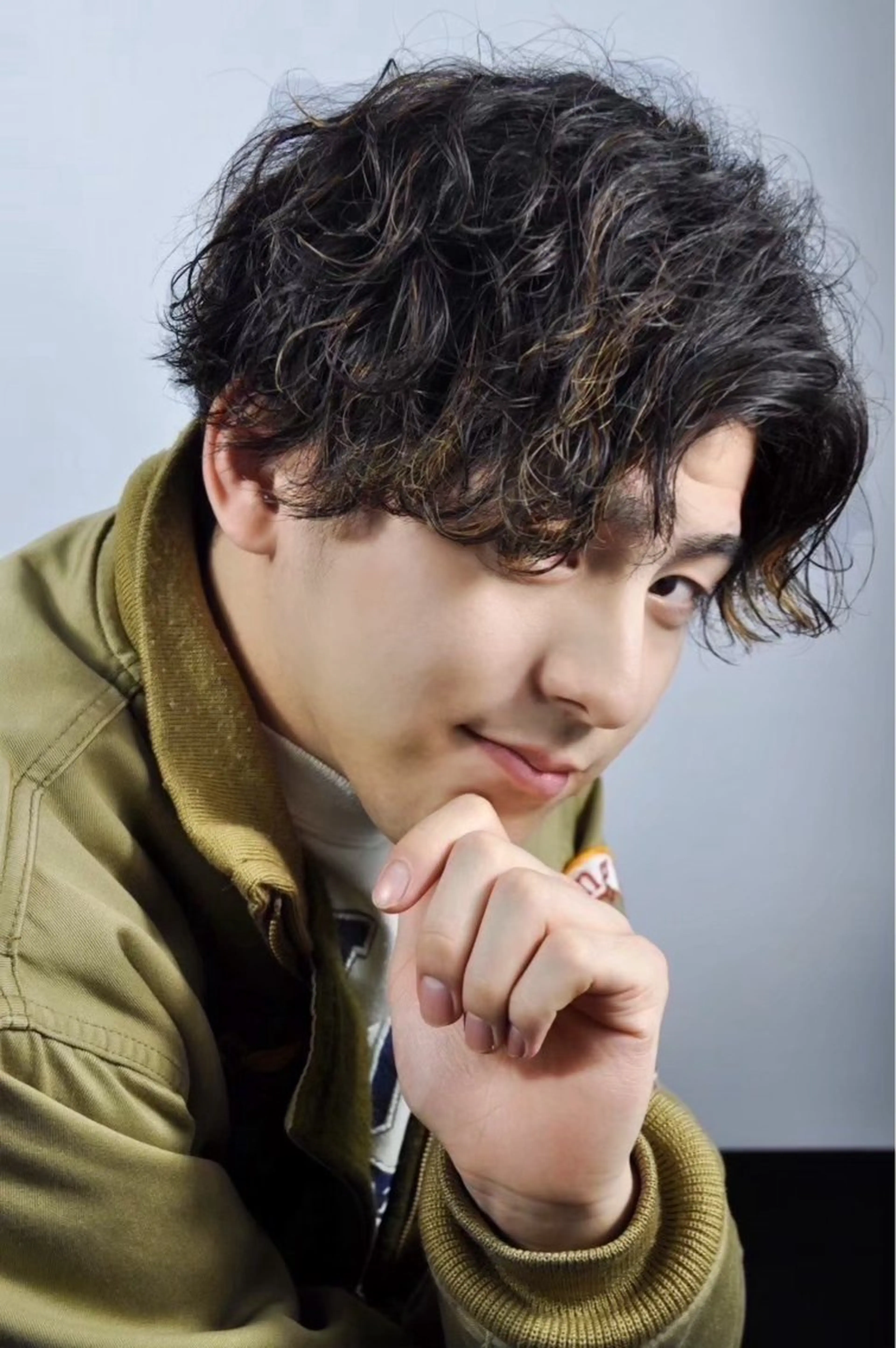 ミディアム カット パーマ ヘアセット プレミアムバーバー新宿店所属・⚡️メンズ特化⚡️ 倉林 隼大のヘアスタイル