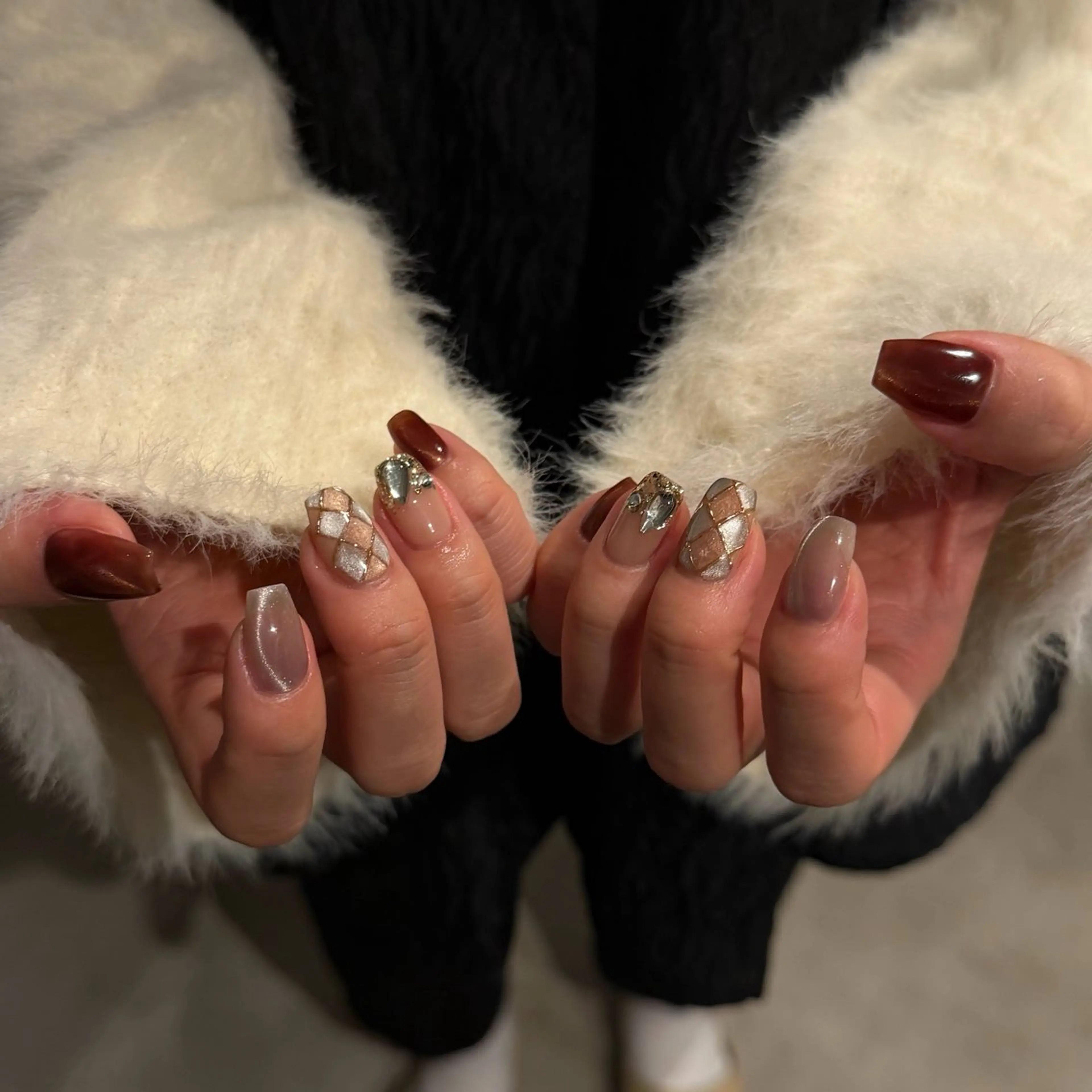 ネイル マグネットネイル ハンドネイル 𝐫𝐚𝐢 𝐧𝐚𝐢𝐥の眉毛・アイブロウイメージ