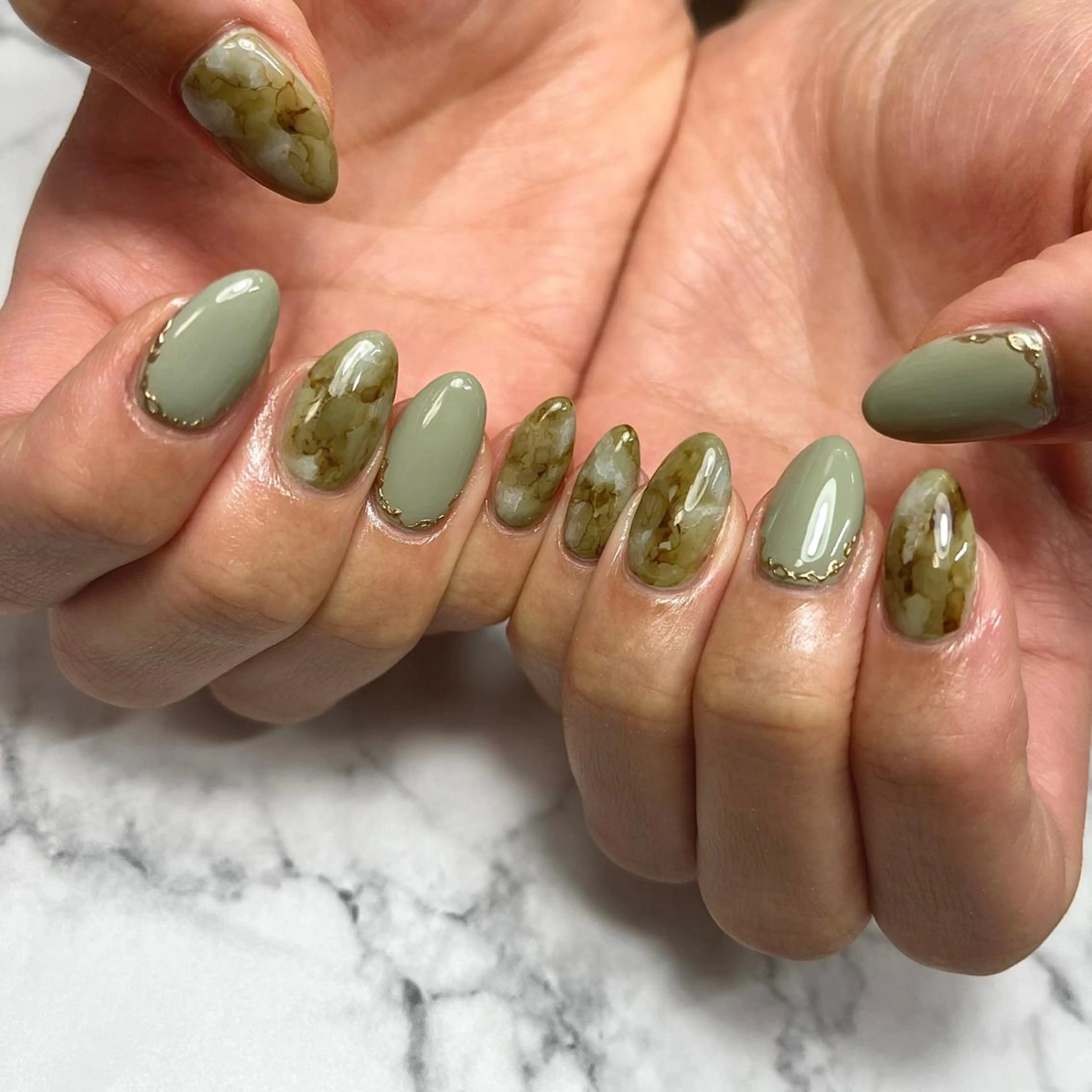 ネイル アートネイル ジェルネイル グリーン 韓国ネイル 大理石ネイル(マーブル) ハンドネイル NAIL NOWのネイルデザイン