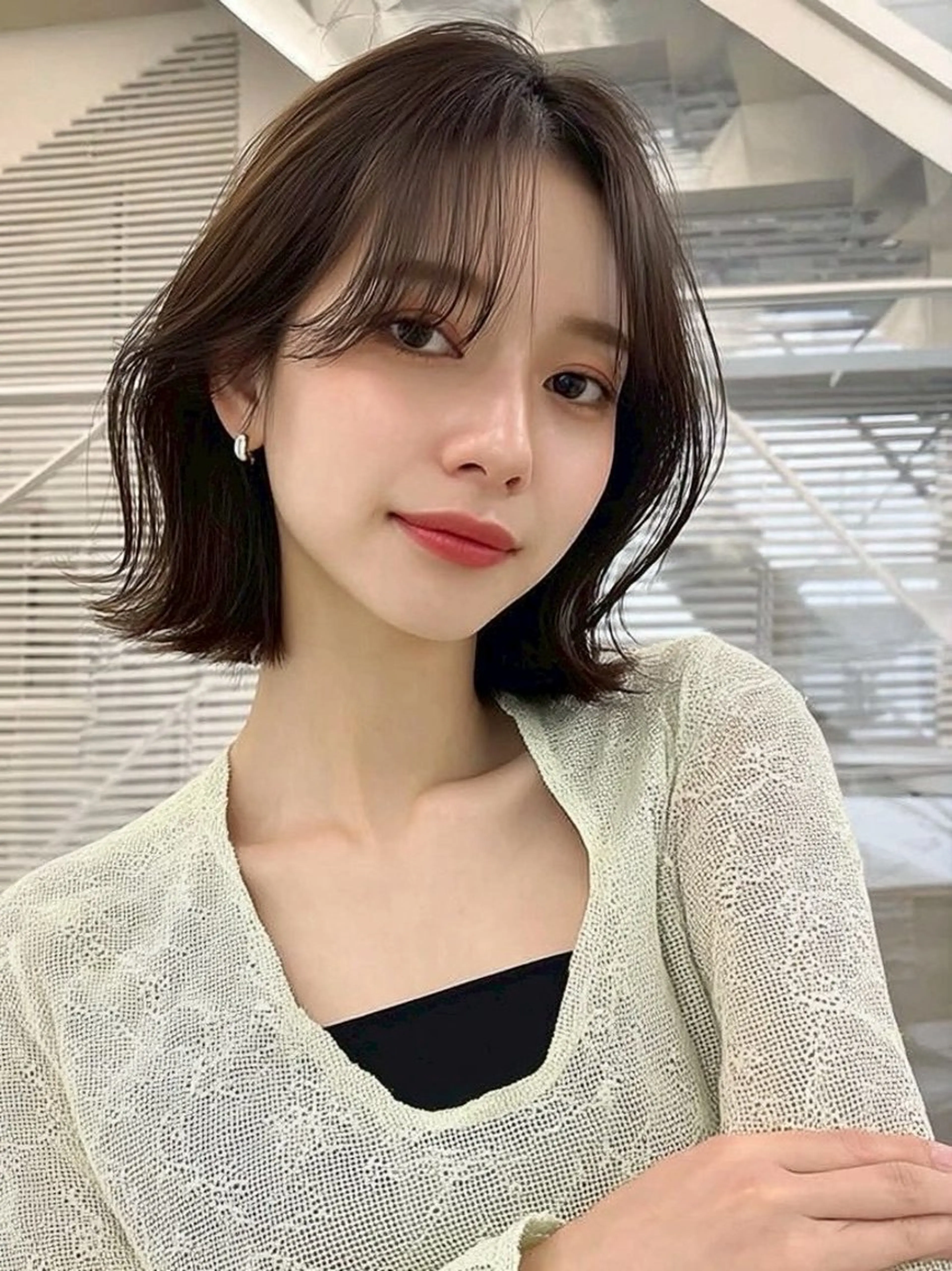 ミディアム カット ヘアカラー 越川 友美子のヘアスタイル