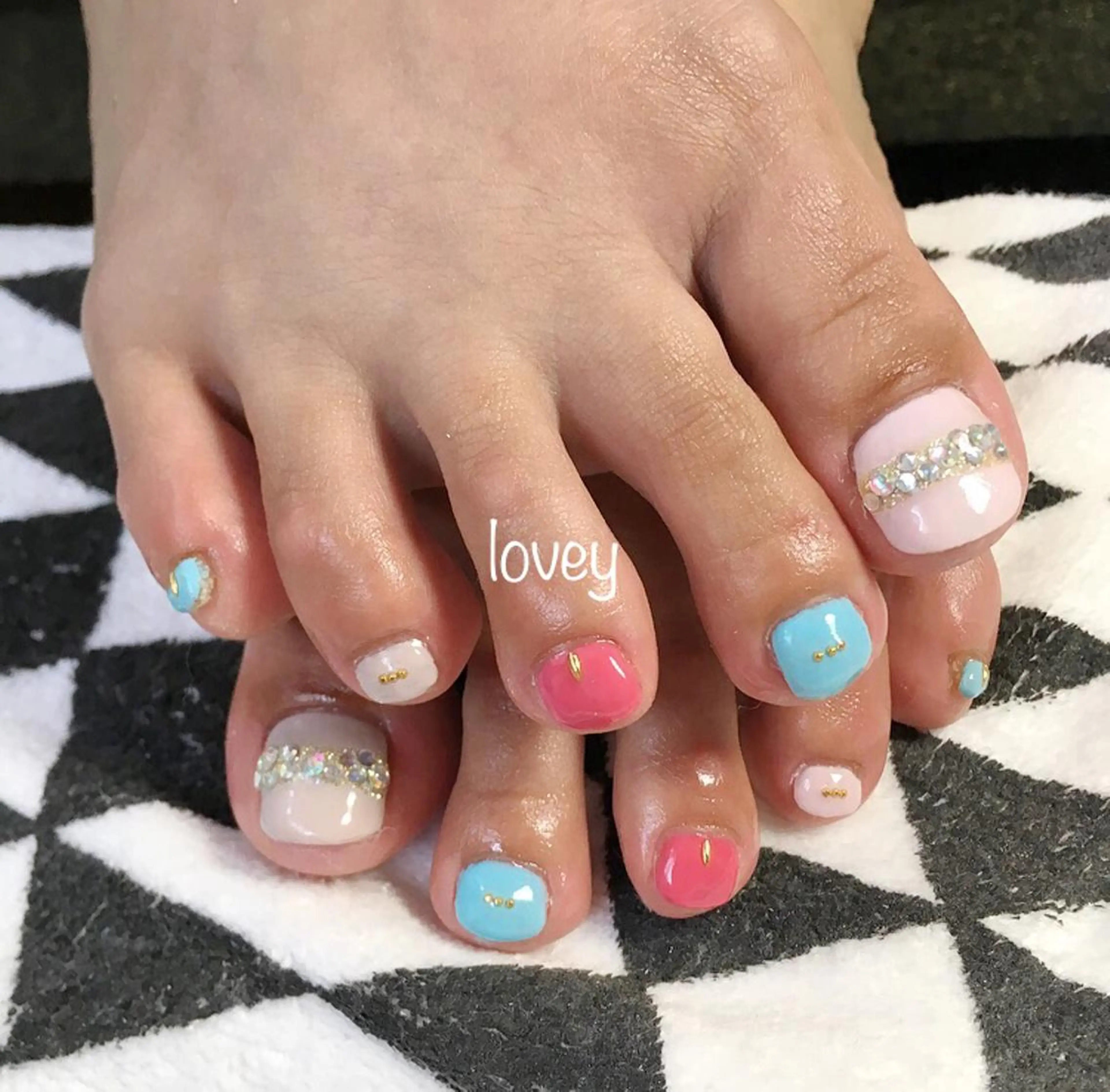 ネイル プライベートサロン loveyのネイルデザイン