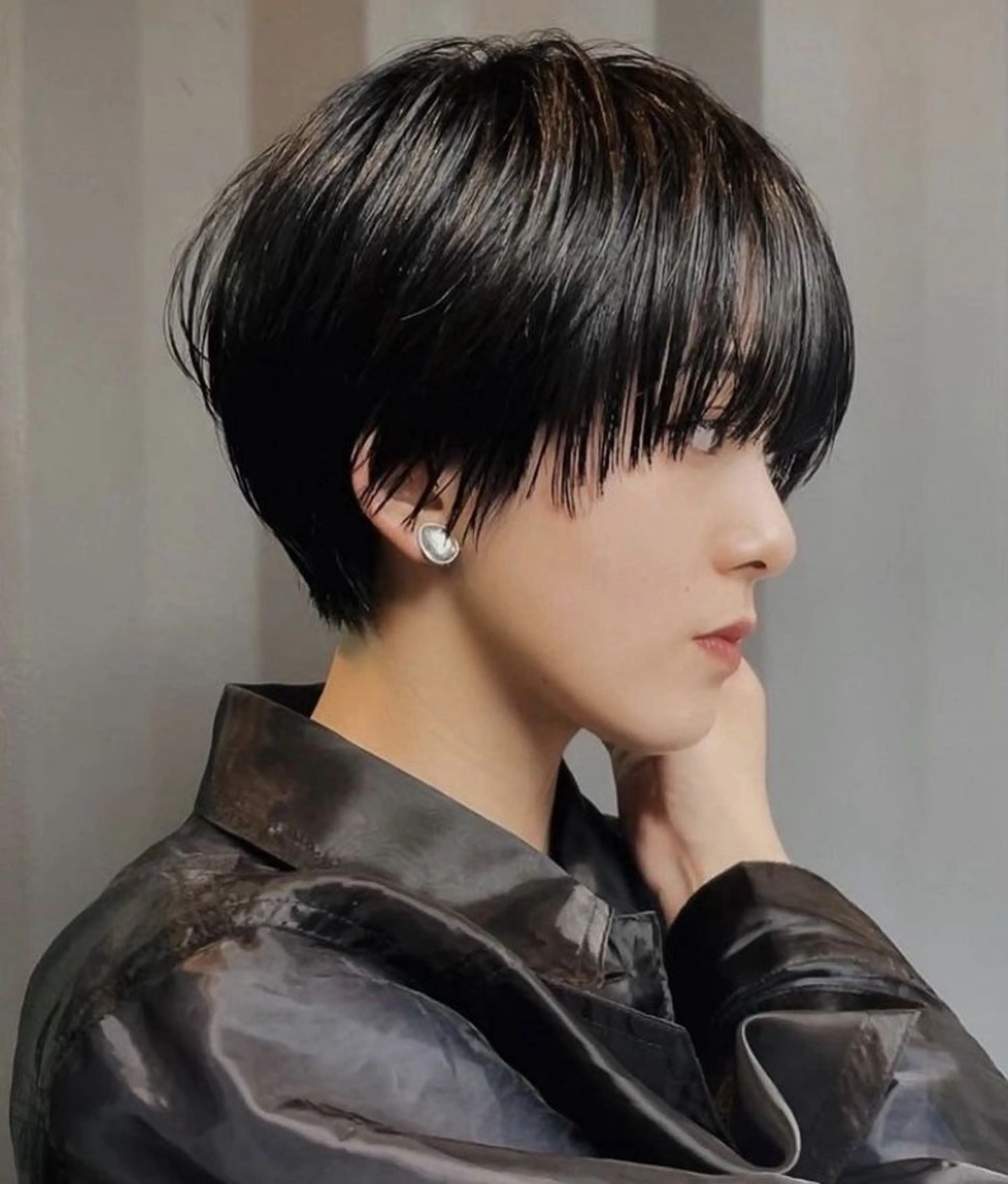 ショート 加藤木麻彩 NEROのヘアスタイル