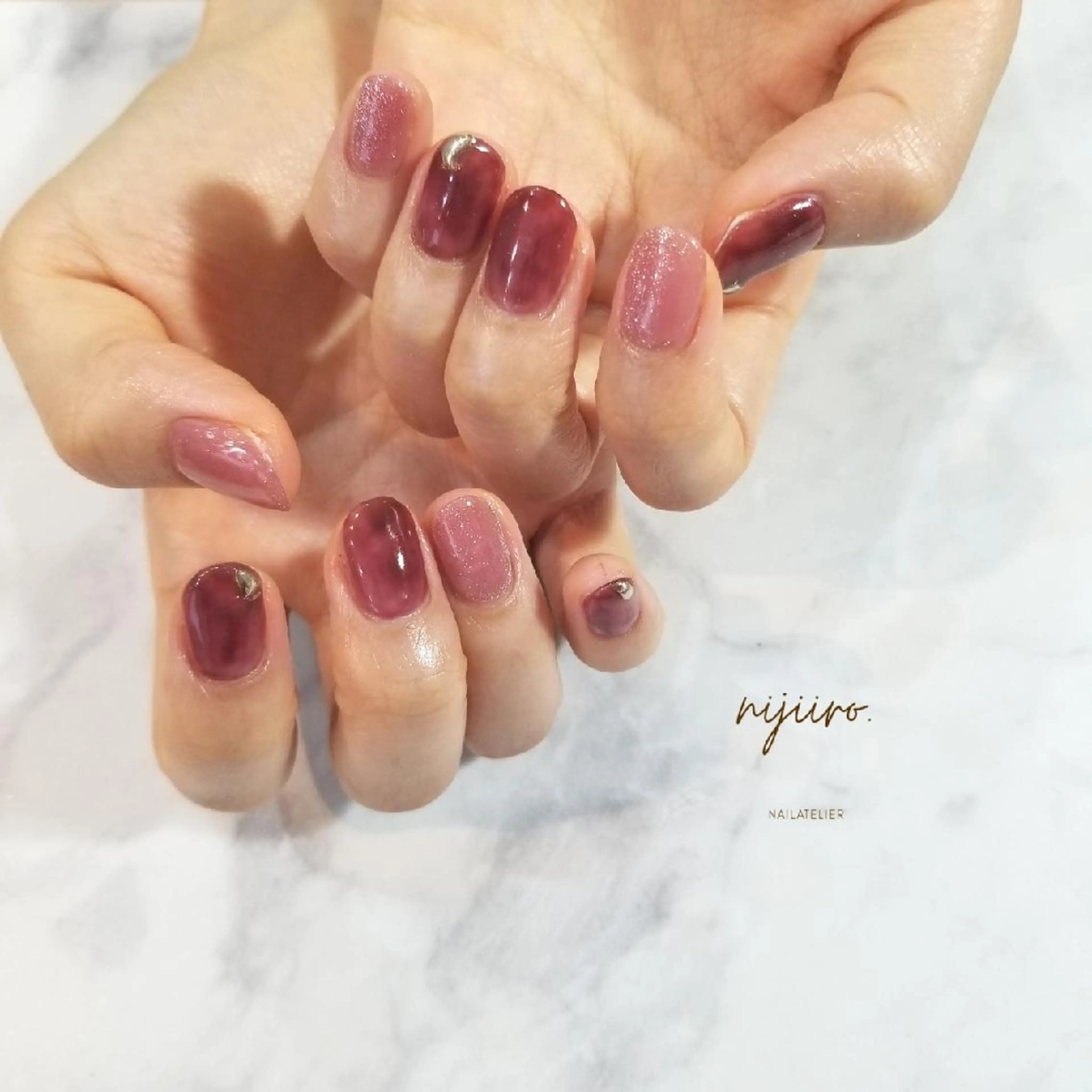 ネイル べっ甲ネイル マグネットネイル ミラーネイル ハンドネイル nailatelier nijiiro.所属・nijiiro🌈 サトウのネイルデザイン