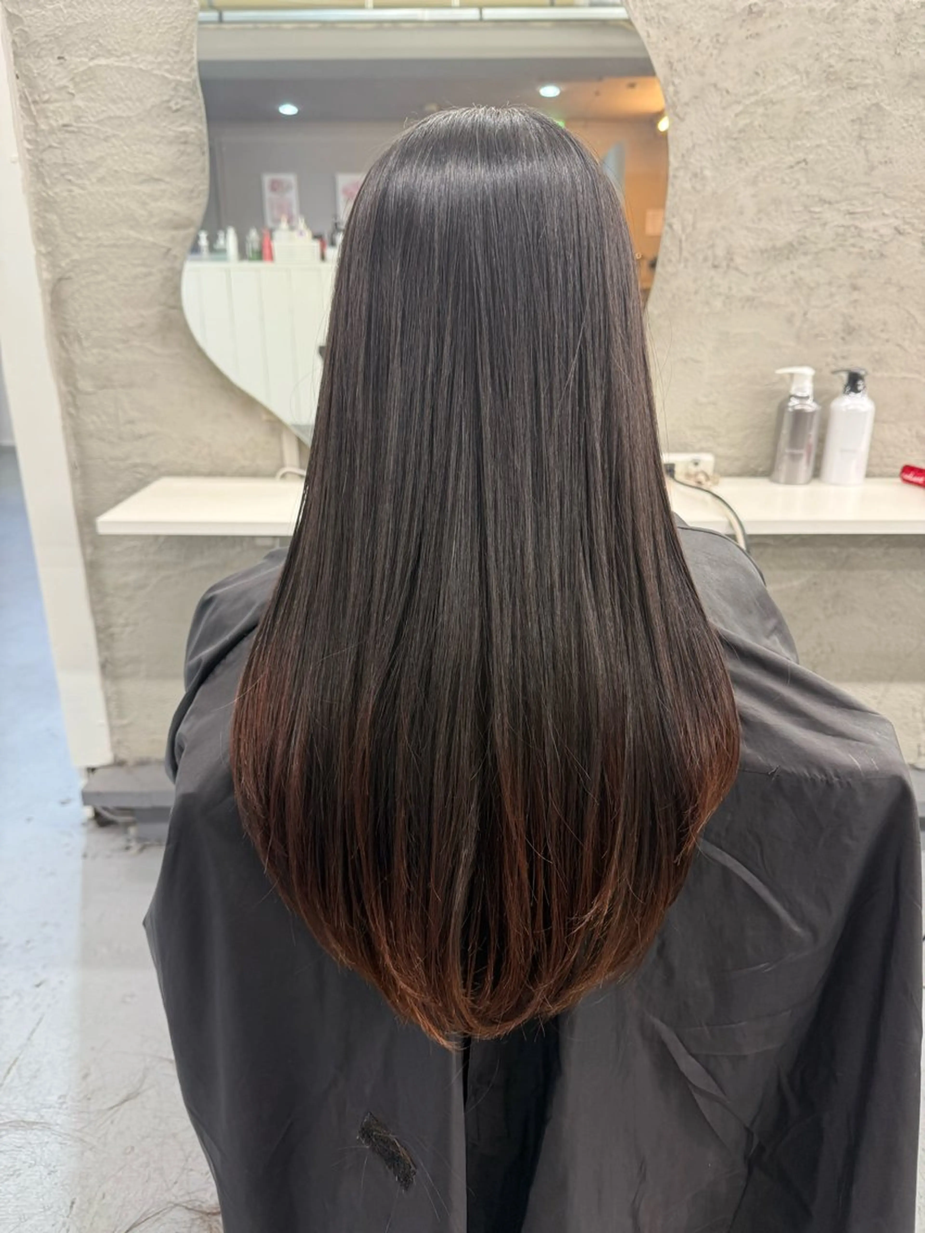 ロング レイヤーカット カット 【柏】ハイトーン× 美髪矯正💫だいちのヘアスタイル