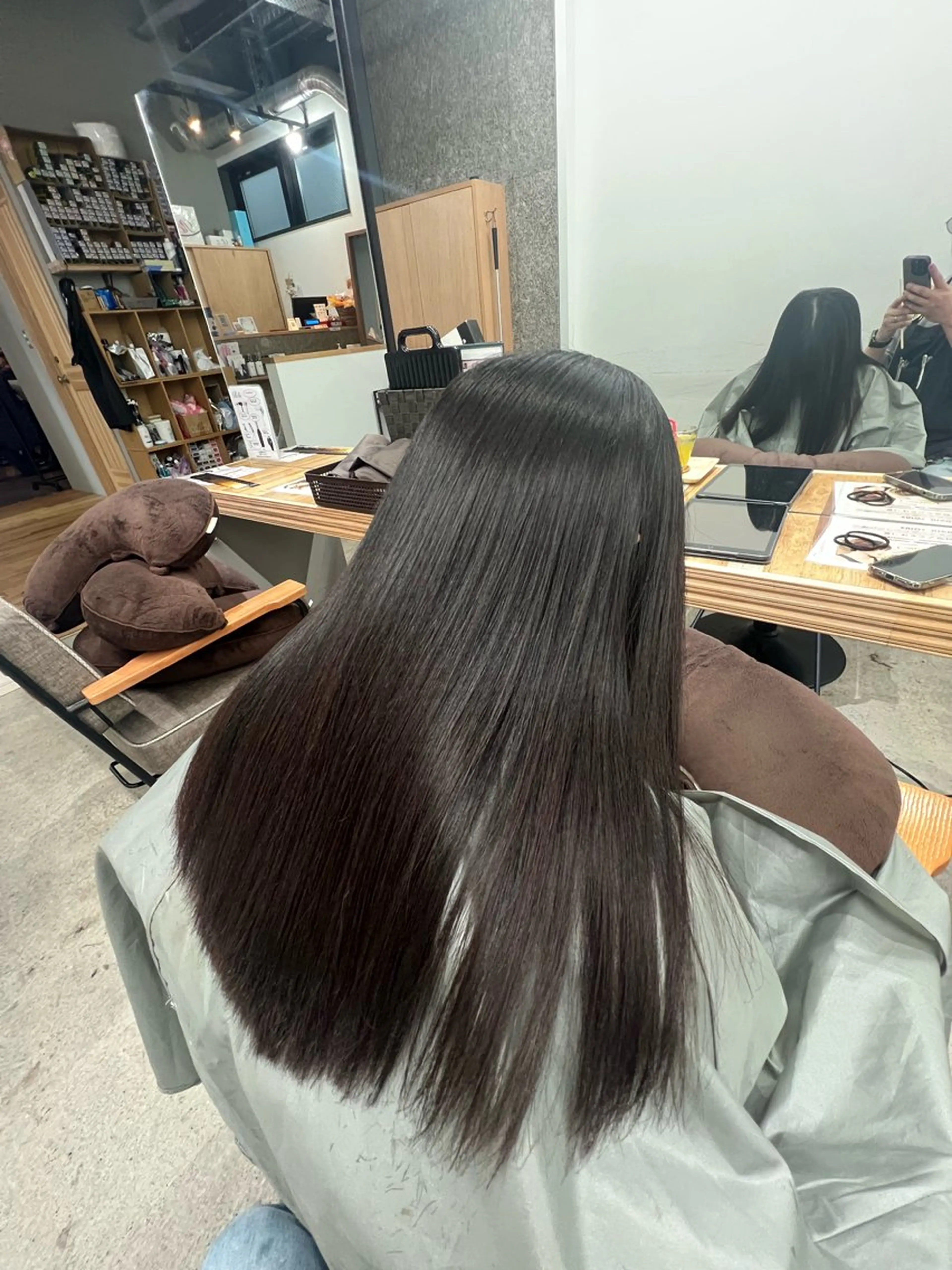 ロング カット 縮毛矯正 髪質改善 カラーJILLのヘアスタイル