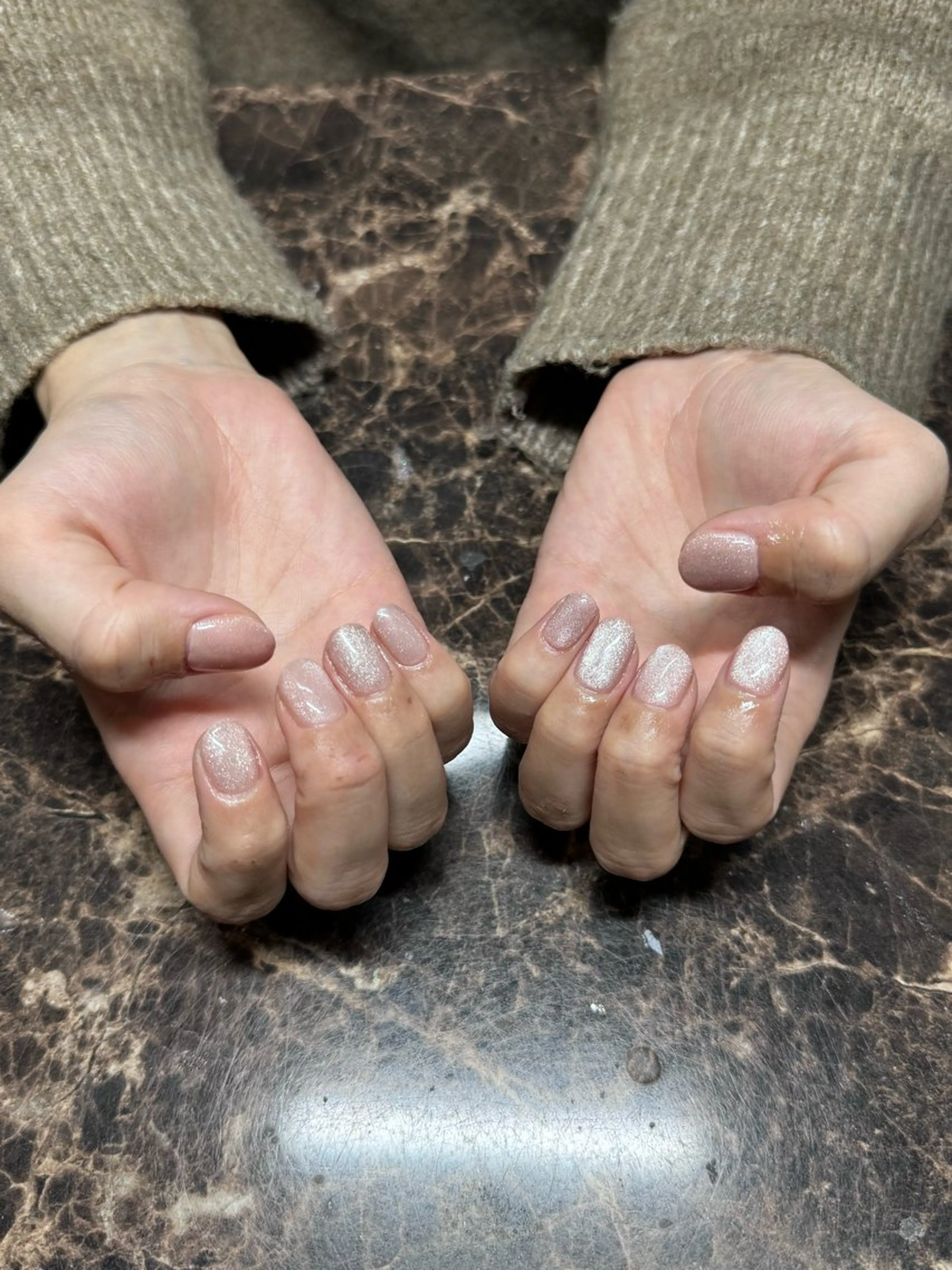 ネイル マグネットネイル ピンク シルバー ハンドネイル IROHA NAIL Mihoのネイルデザイン