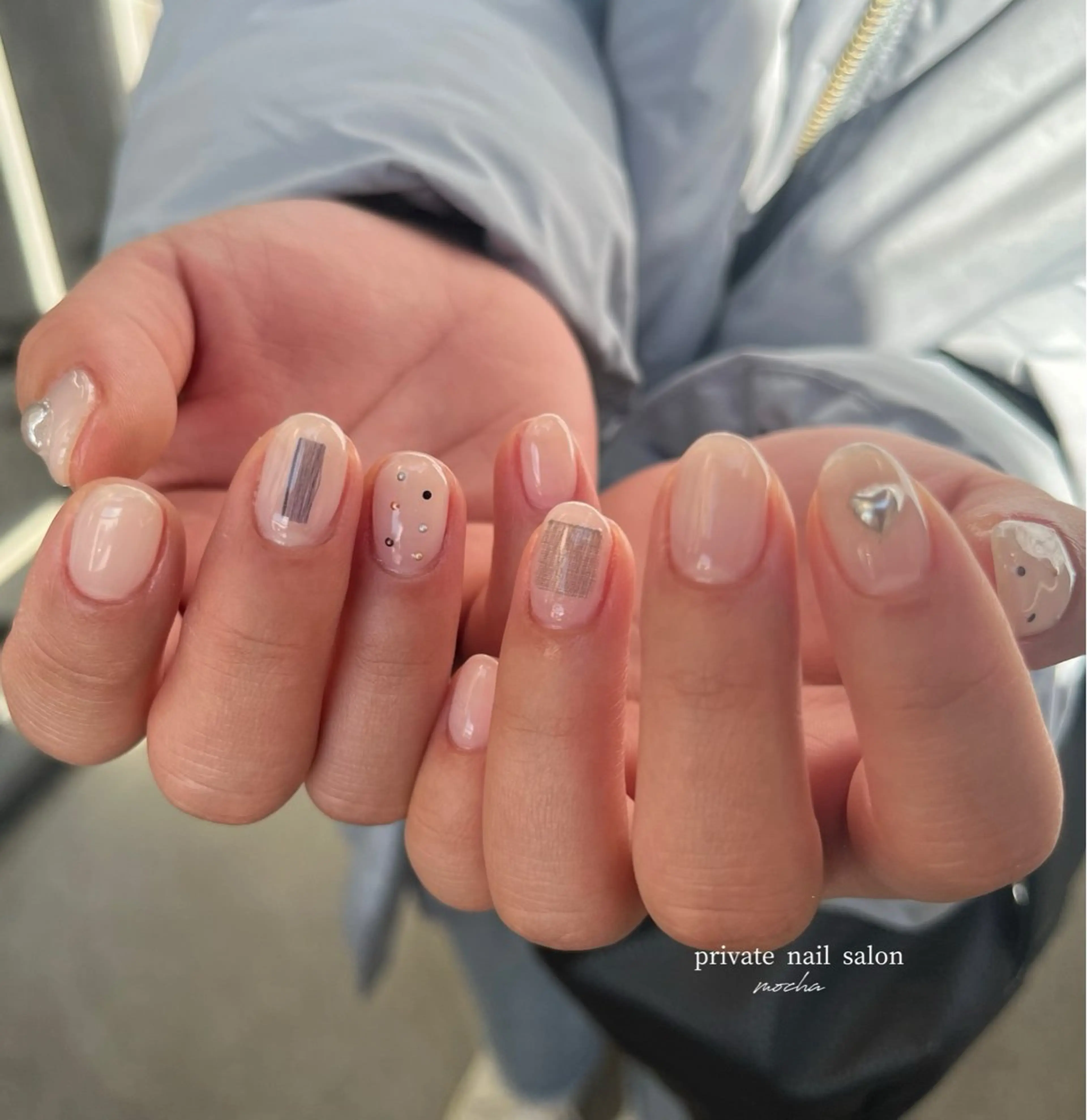 ネイル カジュアル フレンチネイル マグネットネイル ミラーネイル ニュアンスネイル ハンドネイル mocha nailのネイルデザイン