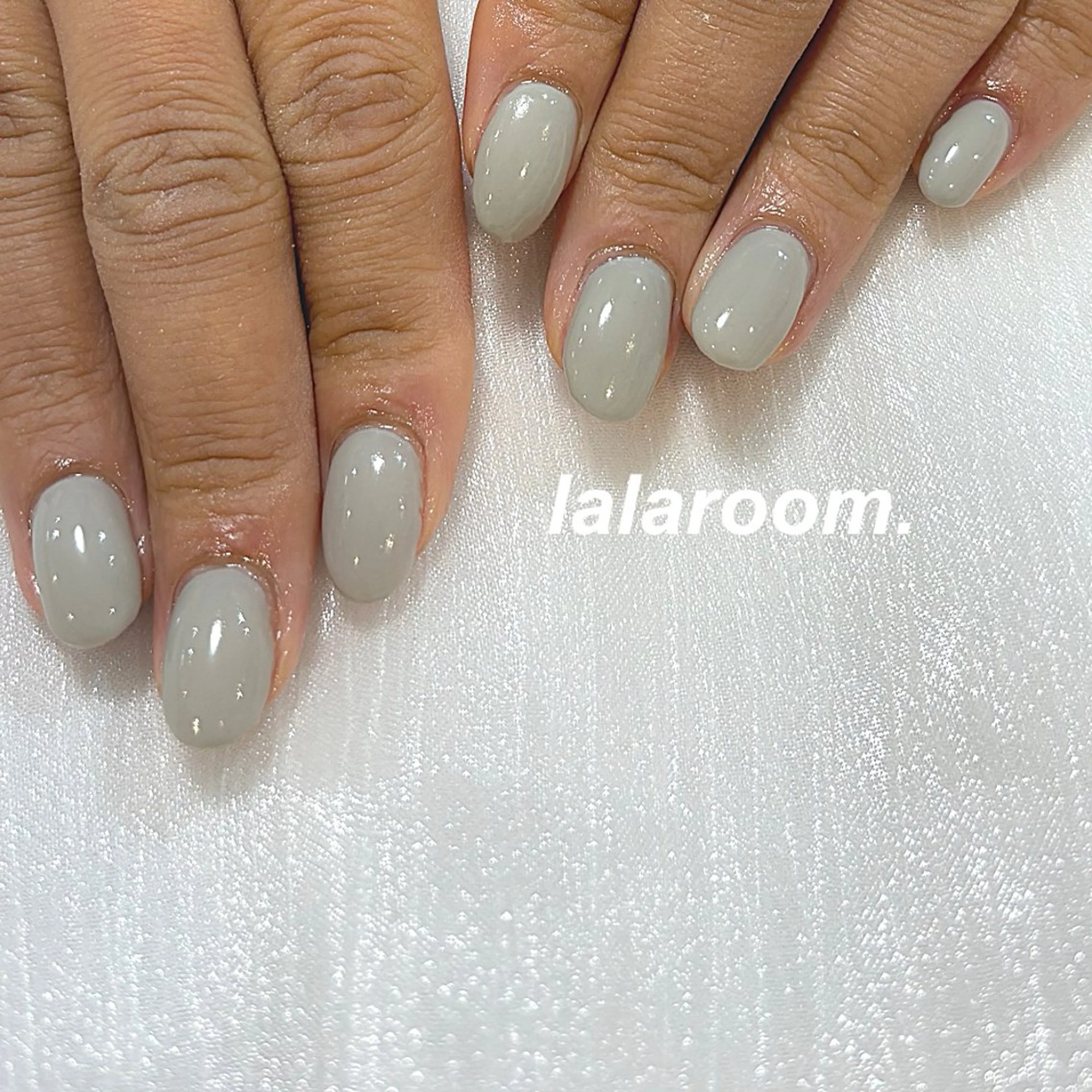 ネイル キラキラネイル マグネットネイル オフィスネイル ワンカラーネイル シンプルネイル ハンドネイル lalaroom. nailsalon航空公園店所属・lala room.のネイルデザイン